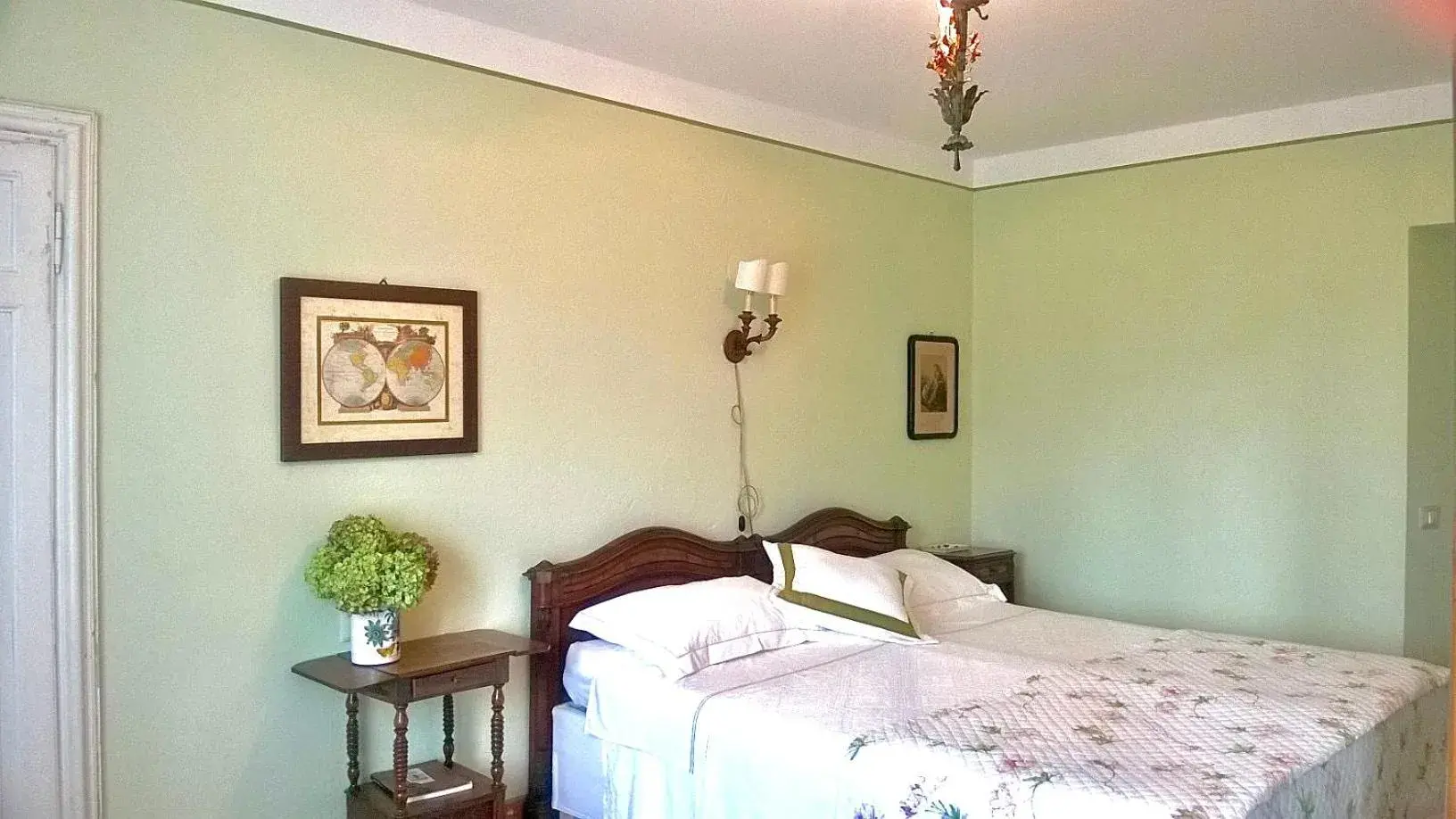 Double Room with Private External Bathroom in Villa Corti Double Room with Private External Bathroom in Villa Corti