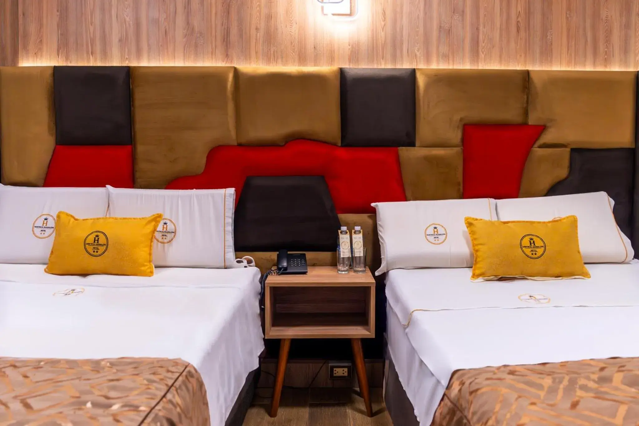 Double Room with Two Double Beds in Montreal Magdalena Del Mar Hotel Double Room with Two Double Beds in Montreal Magdalena Del Mar Hotel