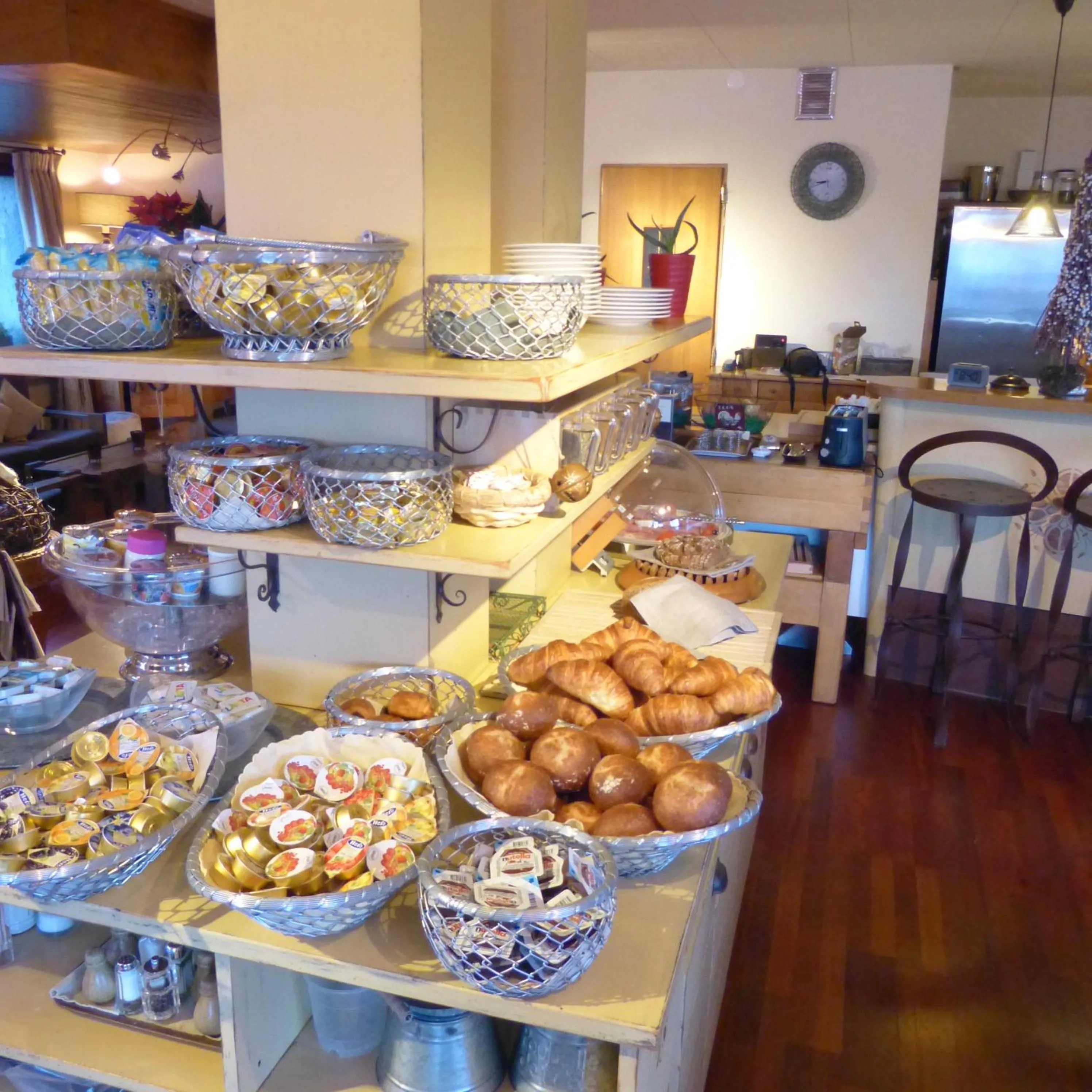 Buffet breakfast in Hotel Ermitage Verbier