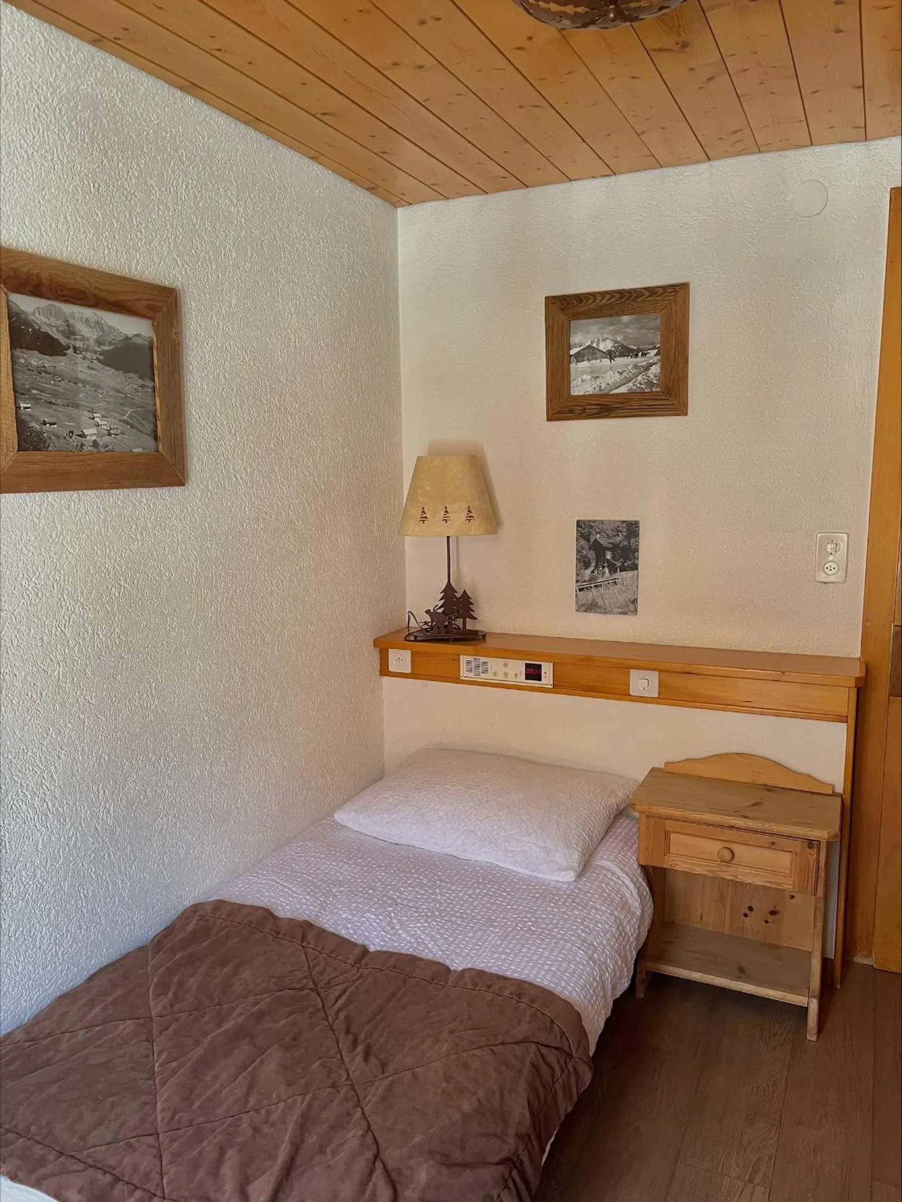 Bedroom, Bed in Hotel Ermitage Verbier