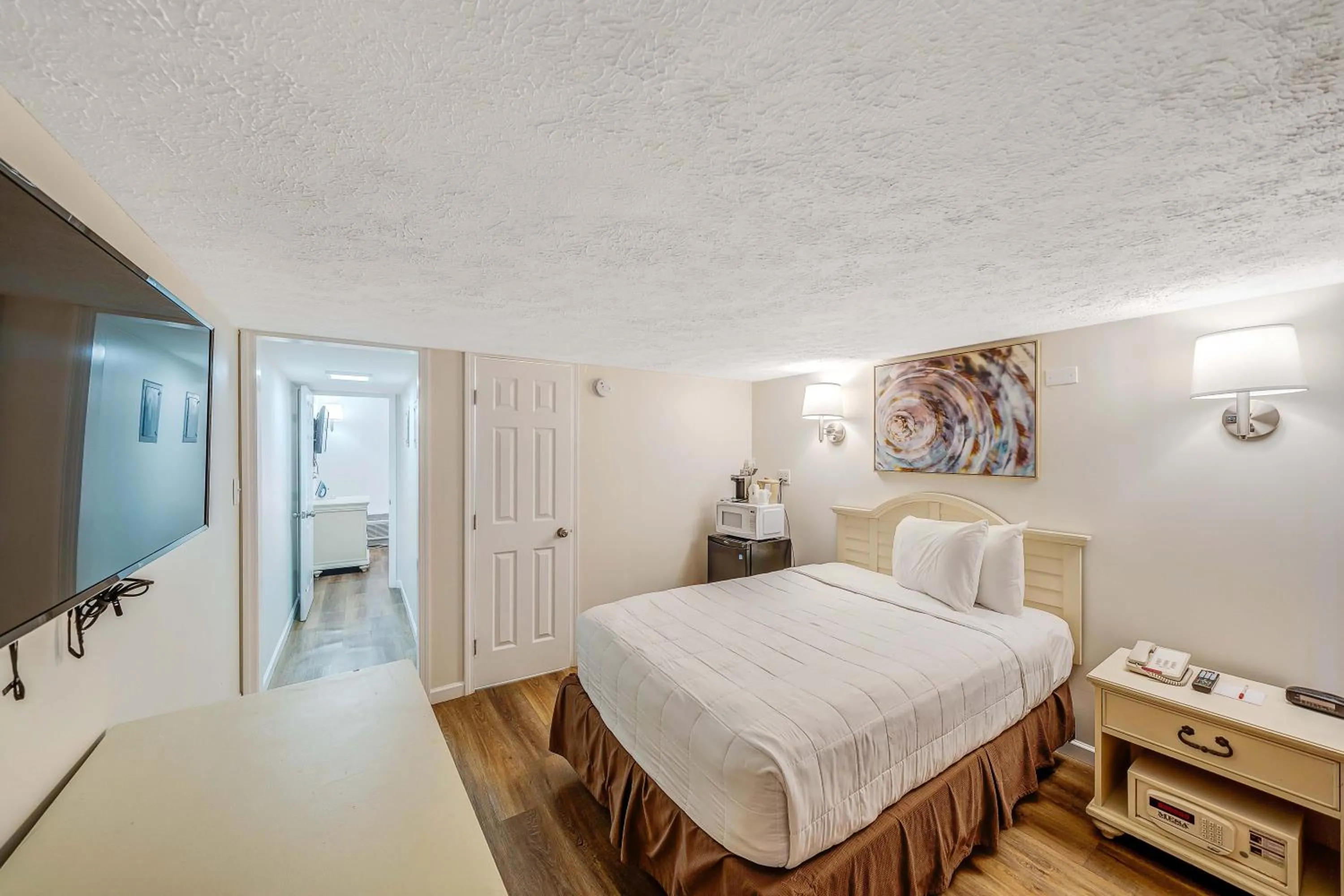 Bedroom in Ramada by Wyndham Panama City Beach / Beachfront