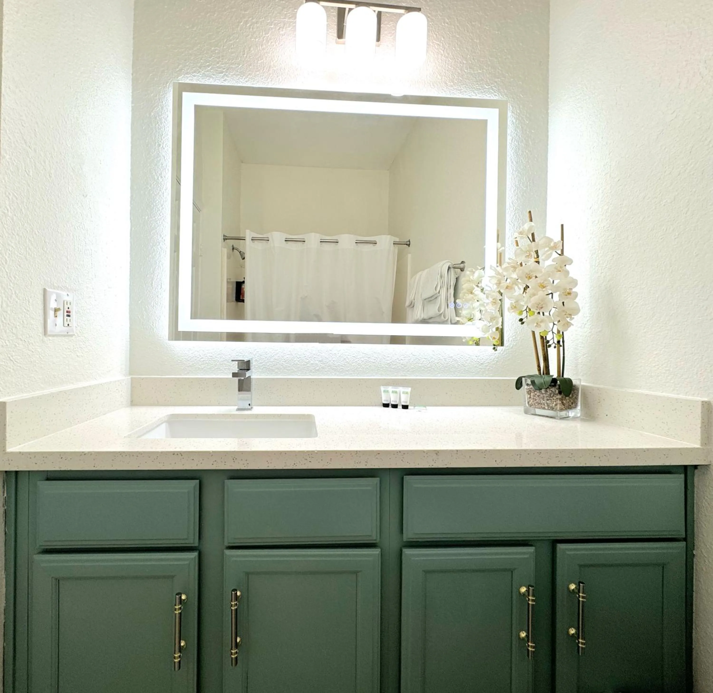 Bathroom in Athens Hotel & Suites