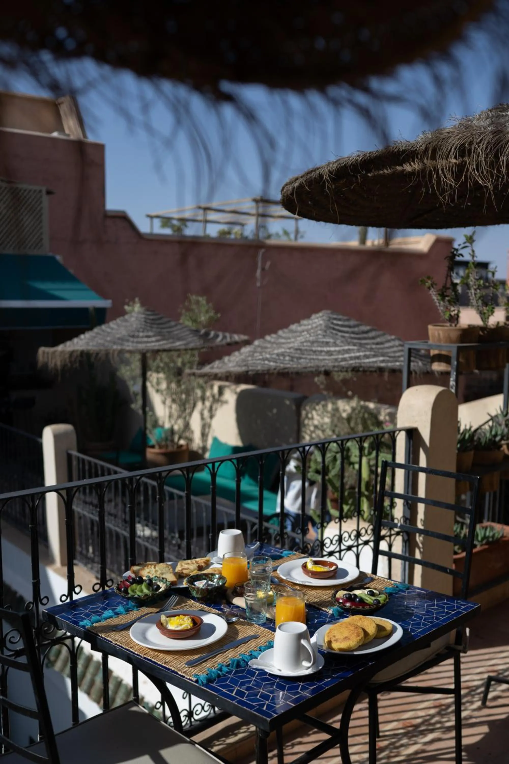 Food and drinks in Riad Ajmal