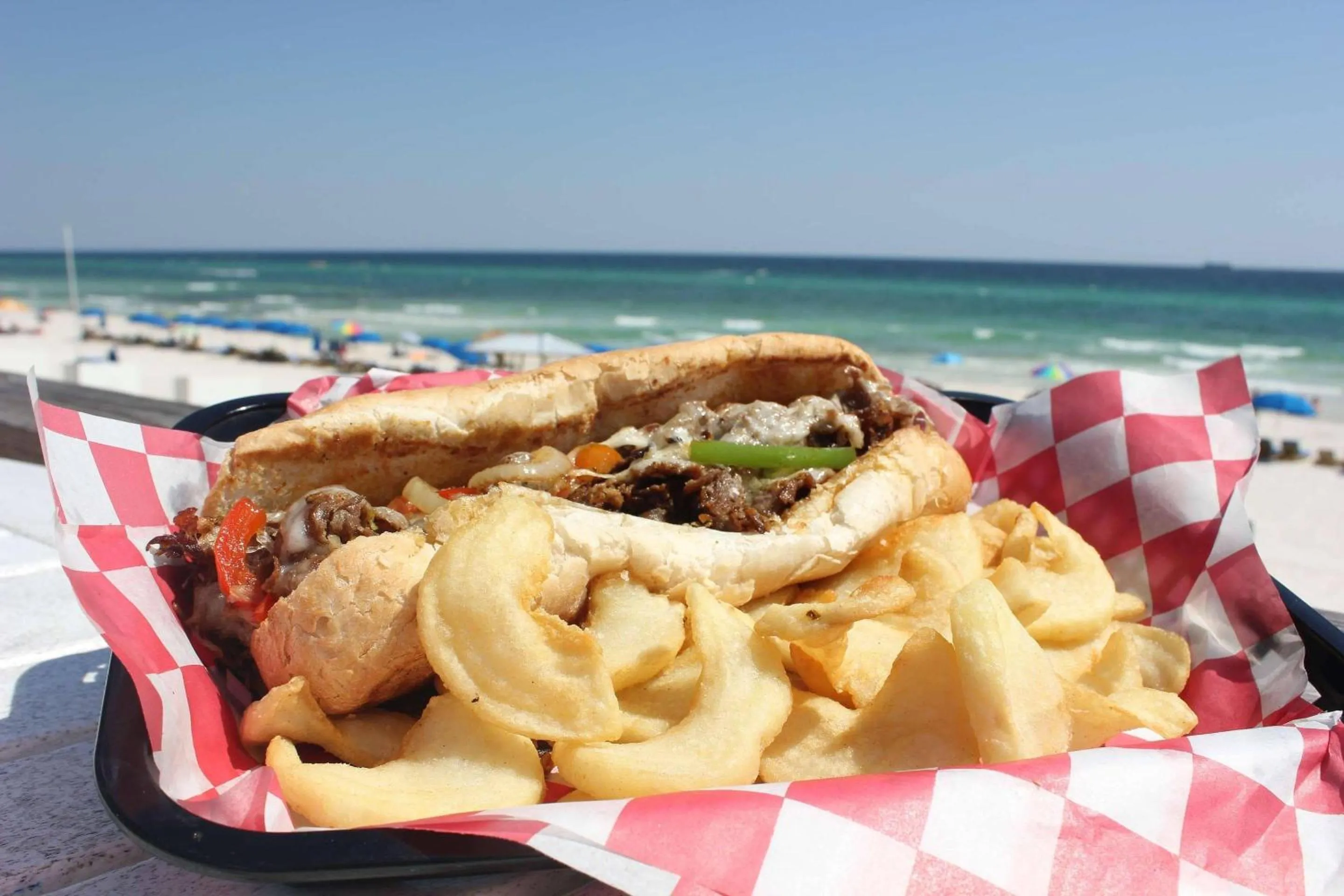 Lounge or bar in Radisson Beachfront Hotel - Panama City Beach