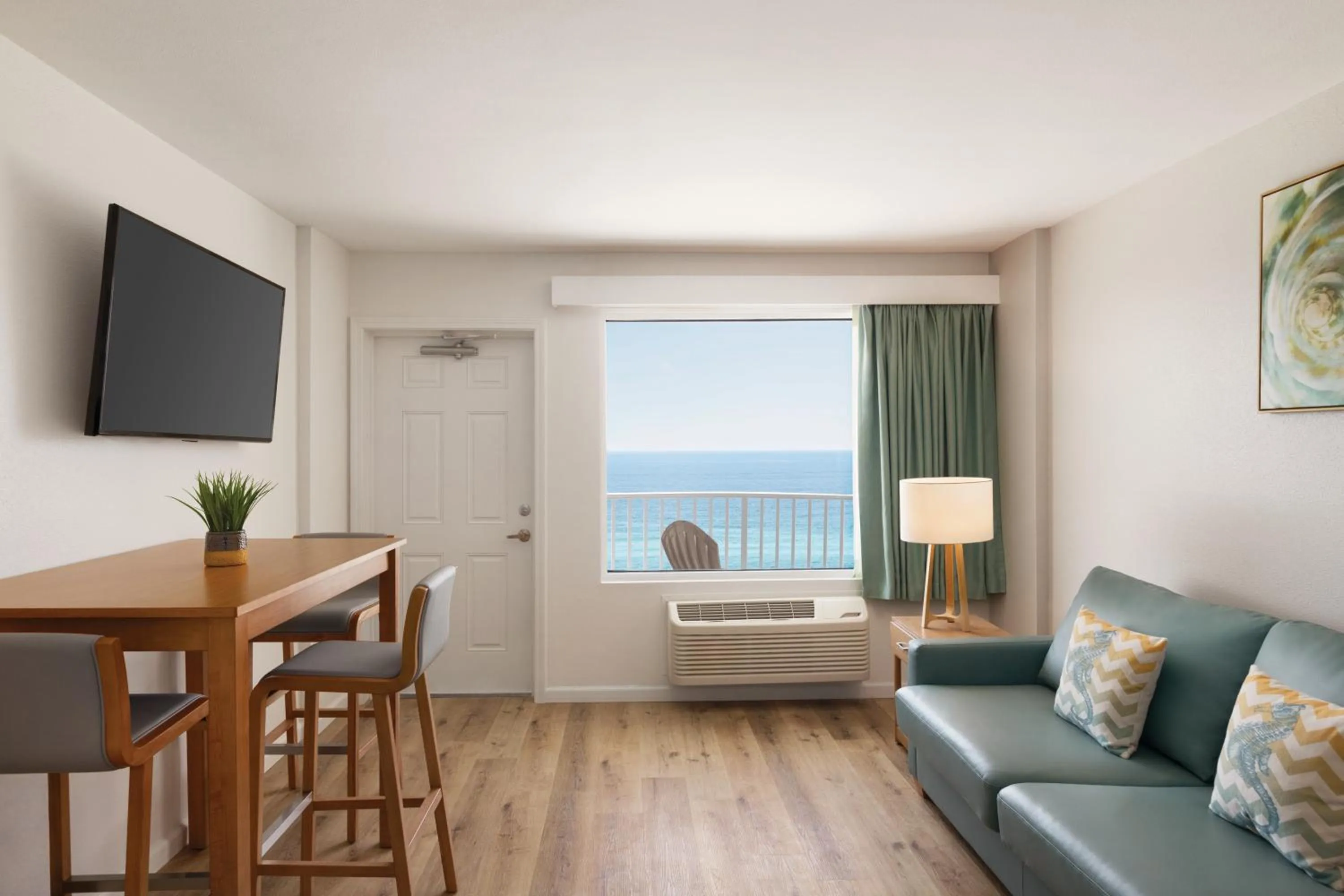 Living room in Radisson Beachfront Hotel - Panama City Beach