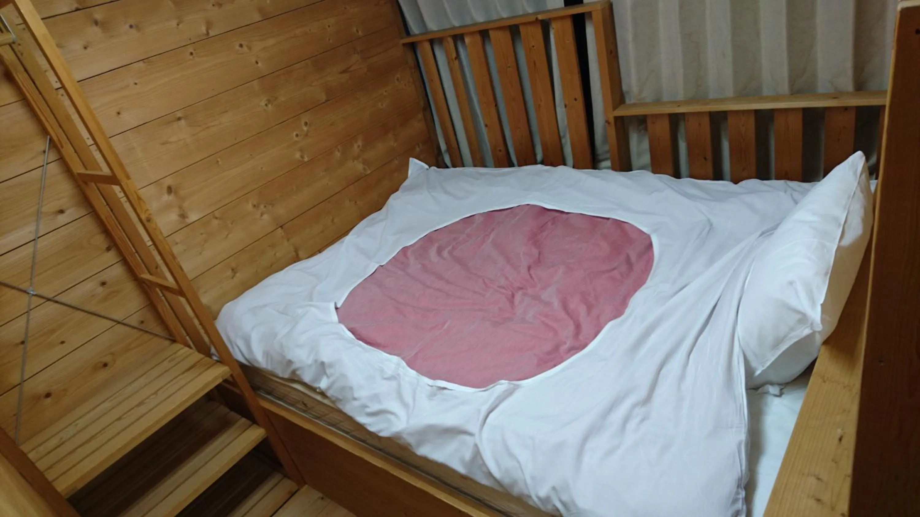 Bed in Weekly Mansion Ise No.6