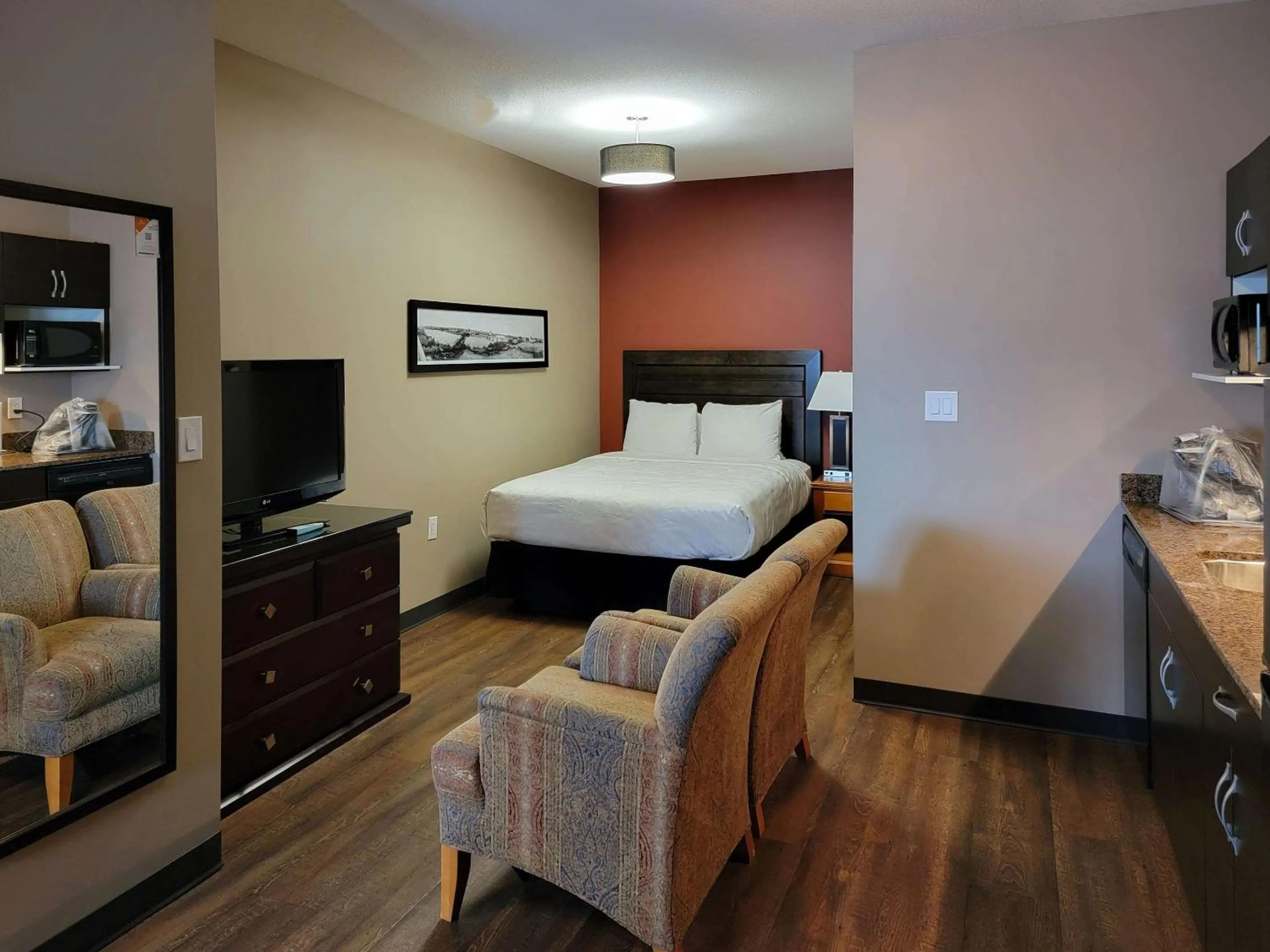 Bedroom, Bed in Quality Inn & Suites