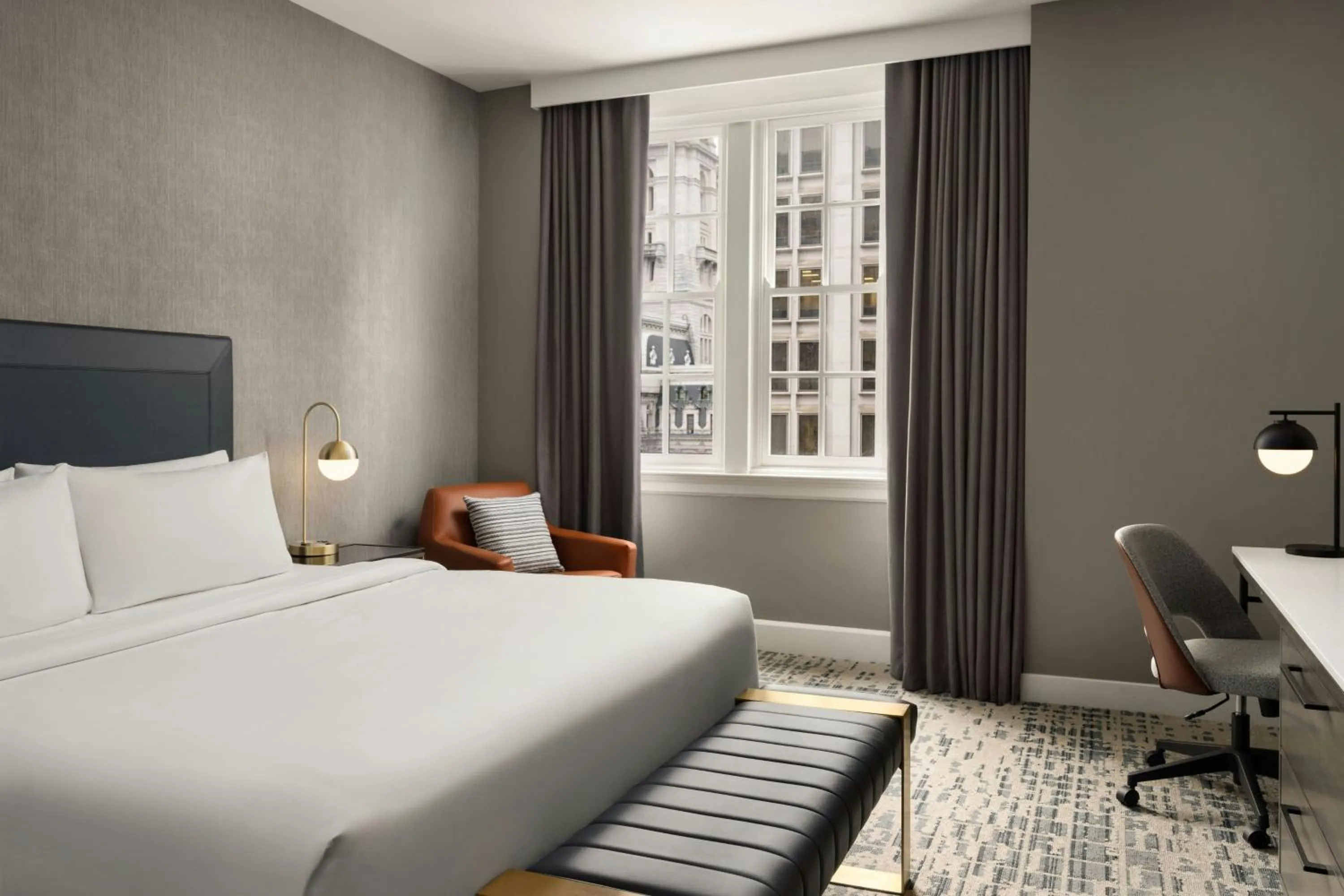 Photo of the whole room, Bed in Courtyard by Marriott Philadelphia Downtown