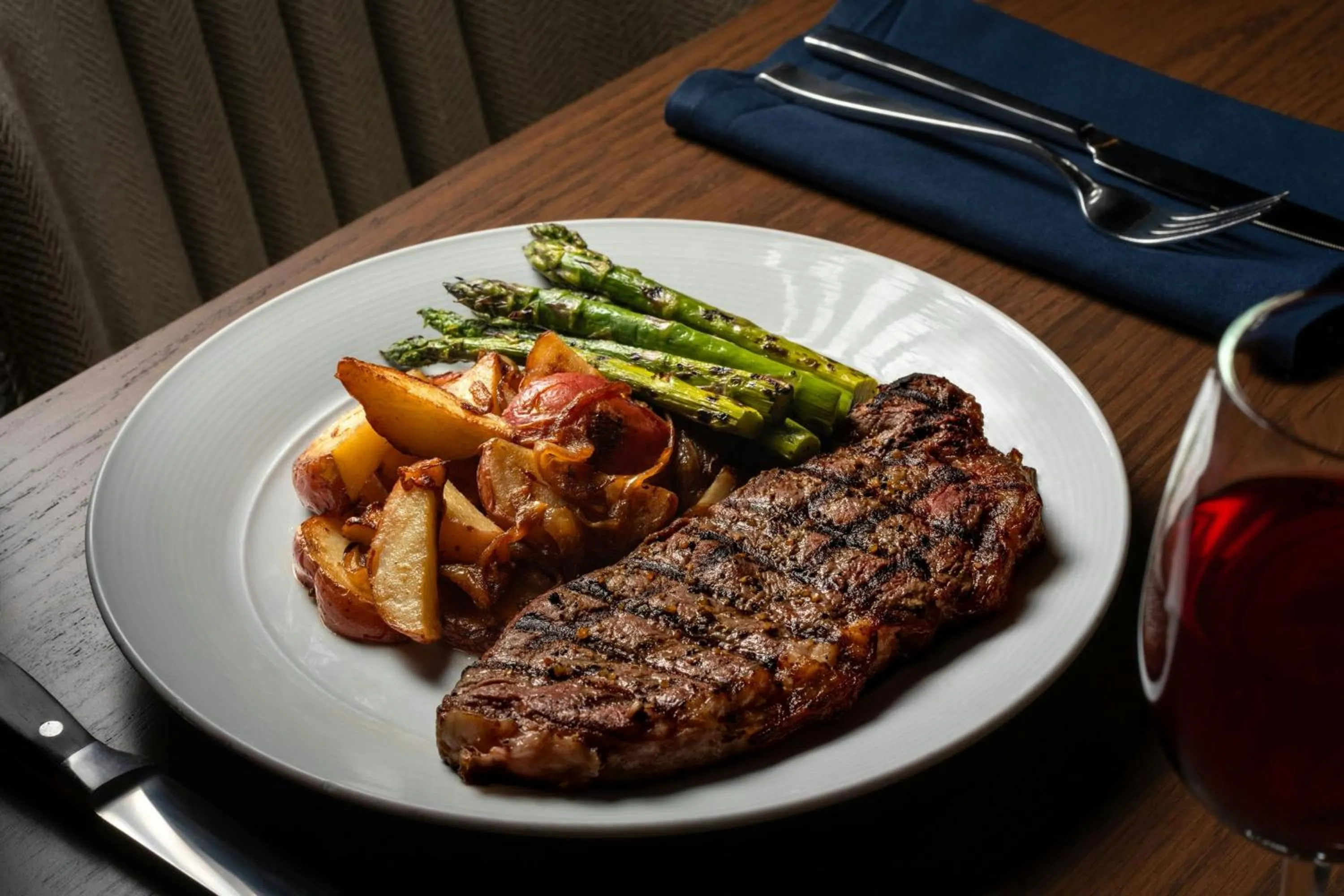 Restaurant/places to eat in Courtyard by Marriott Philadelphia Downtown