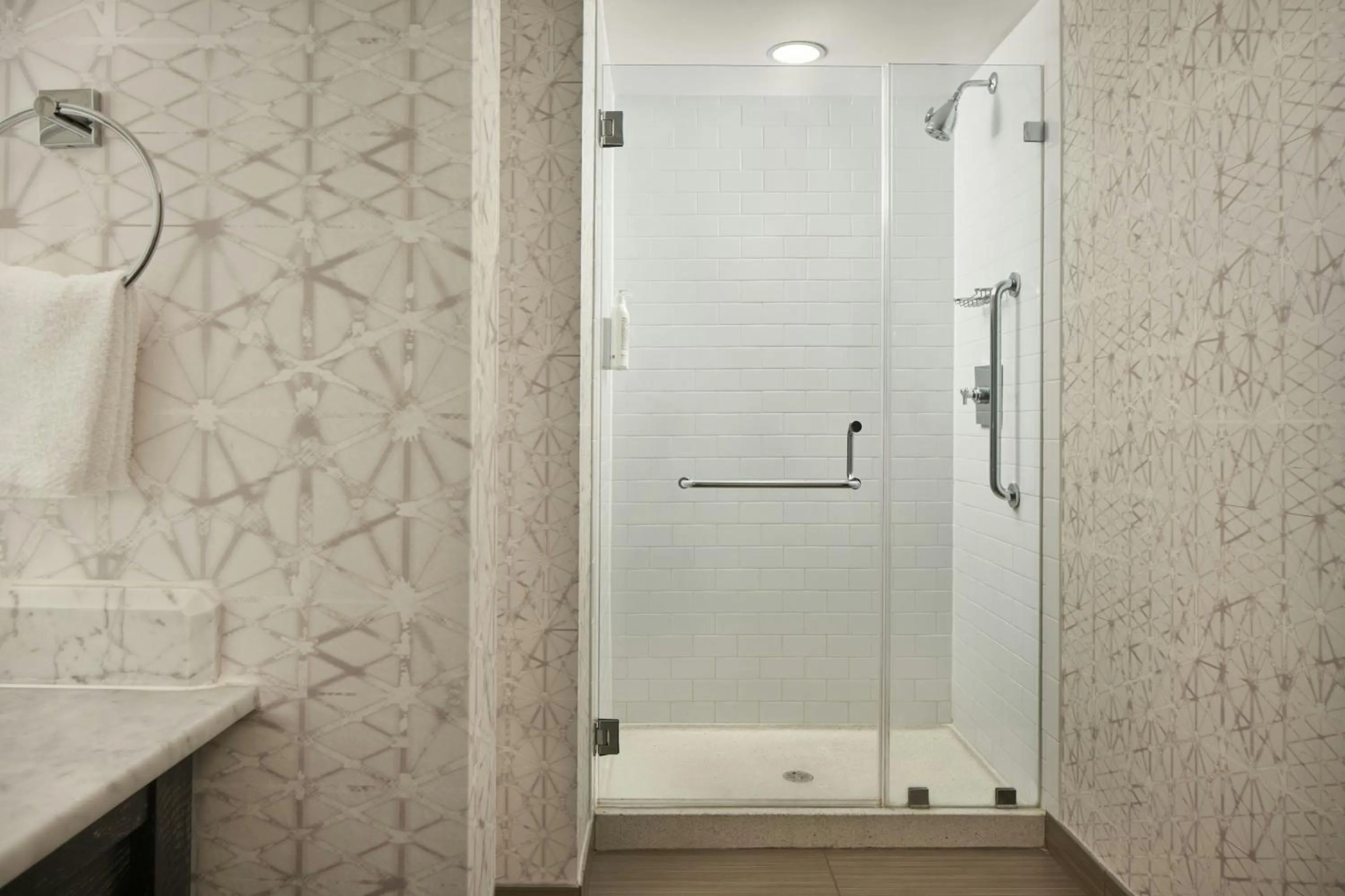 Bathroom in Courtyard by Marriott Philadelphia Downtown