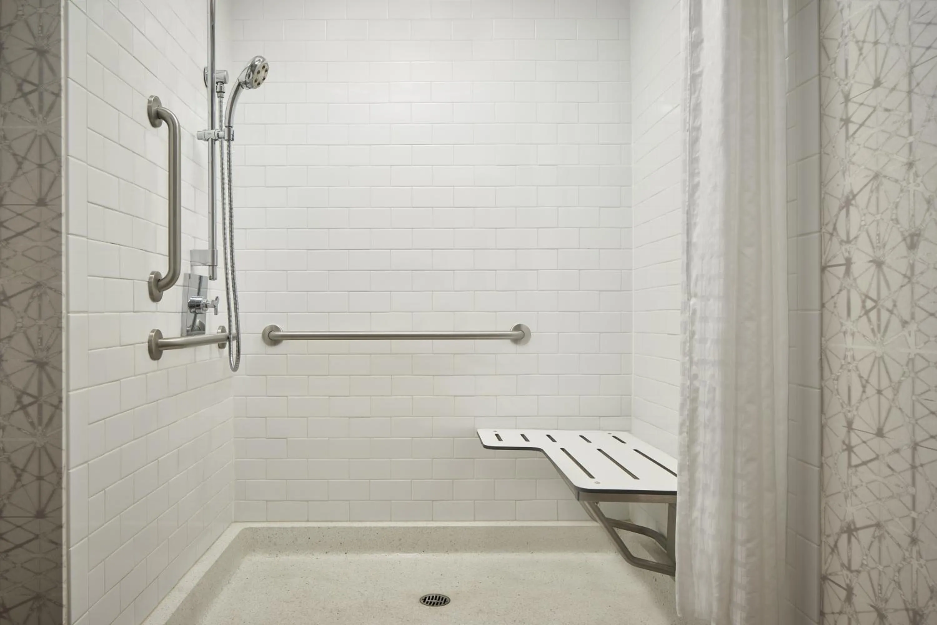 Bathroom in Courtyard by Marriott Philadelphia Downtown