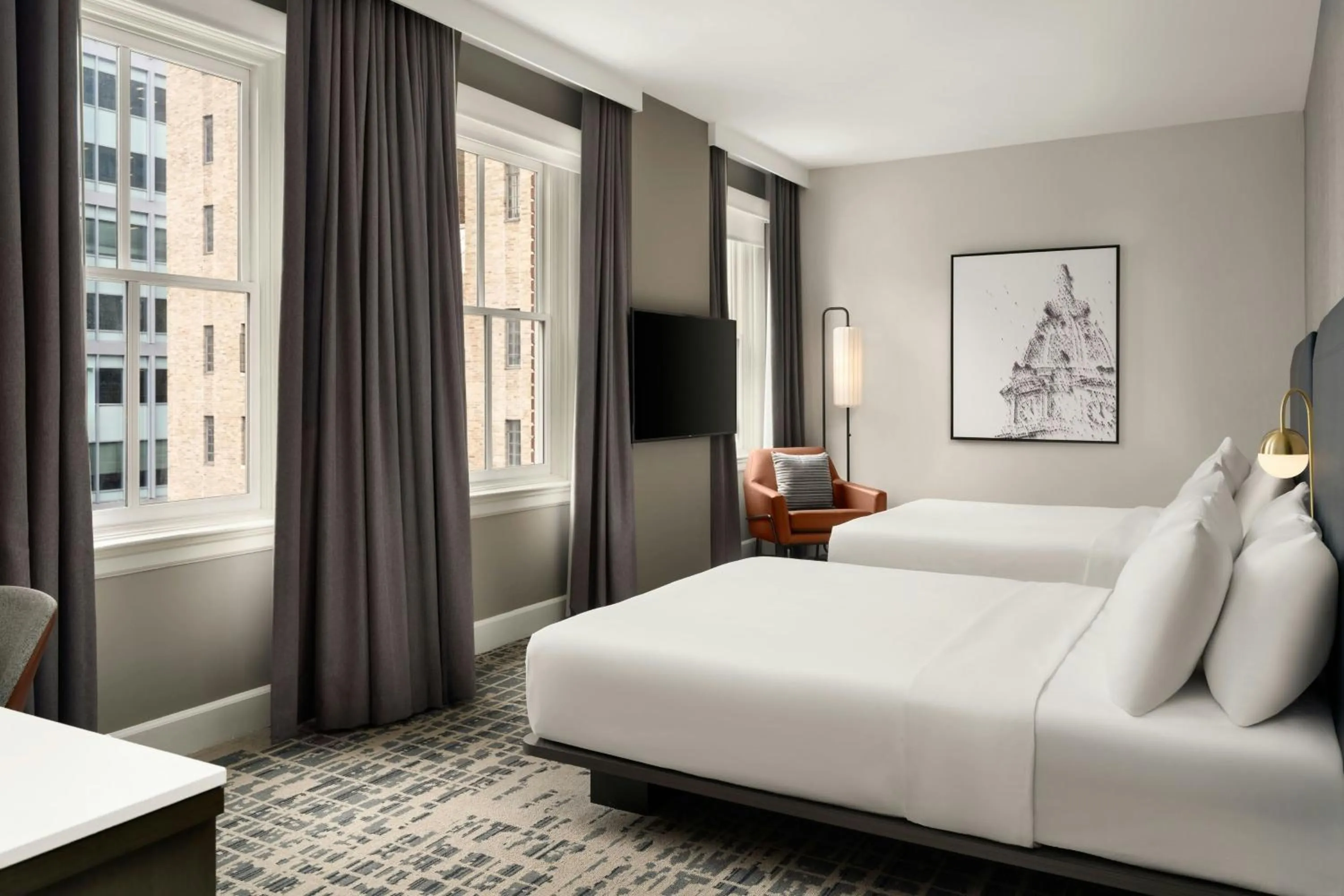 Photo of the whole room, Bed in Le Meridien Philadelphia