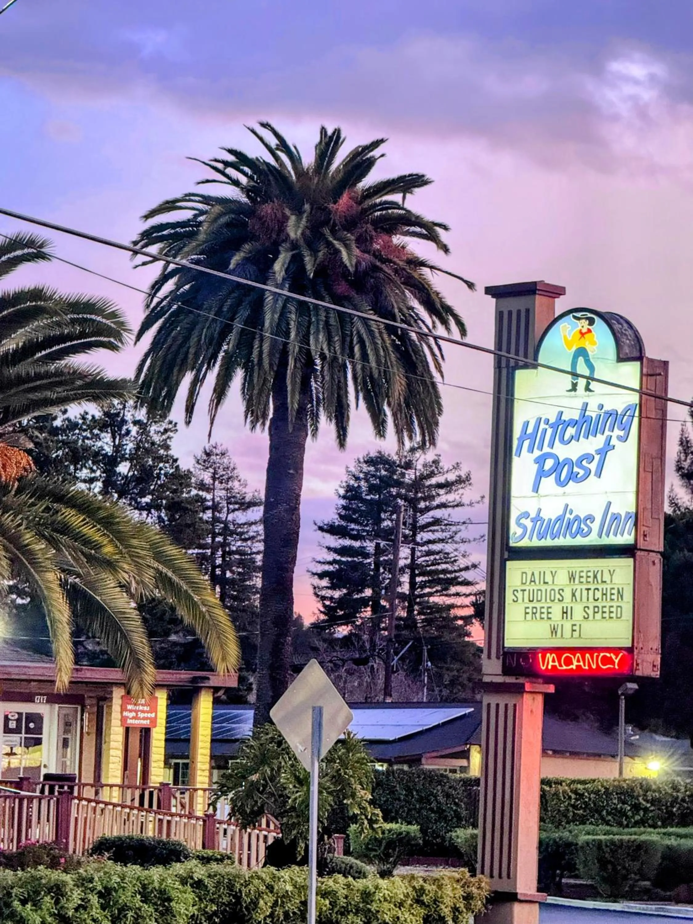 Property building in Hitching Post Studios Inn