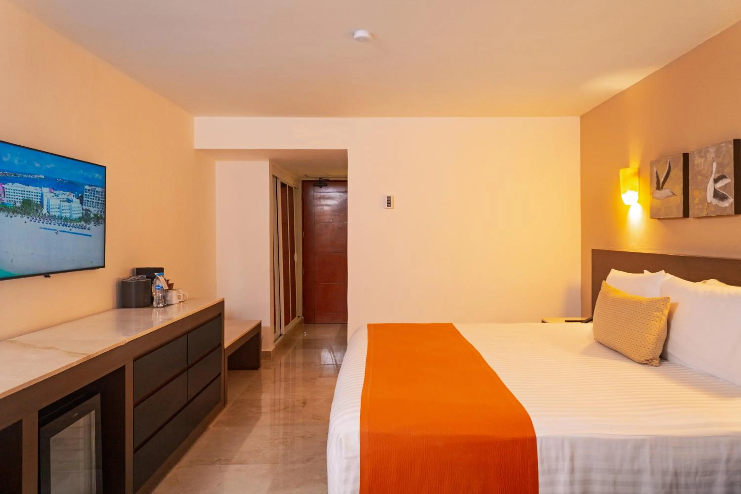 Bed in Flamingo Cancun All Inclusive