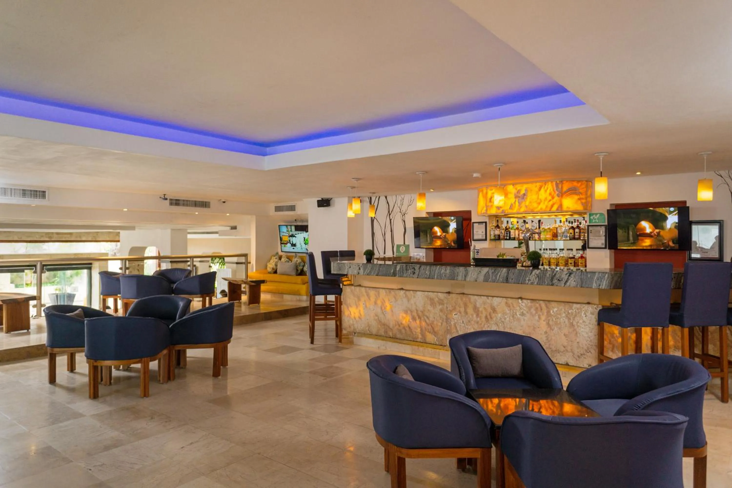 Living room in Flamingo Cancun All Inclusive