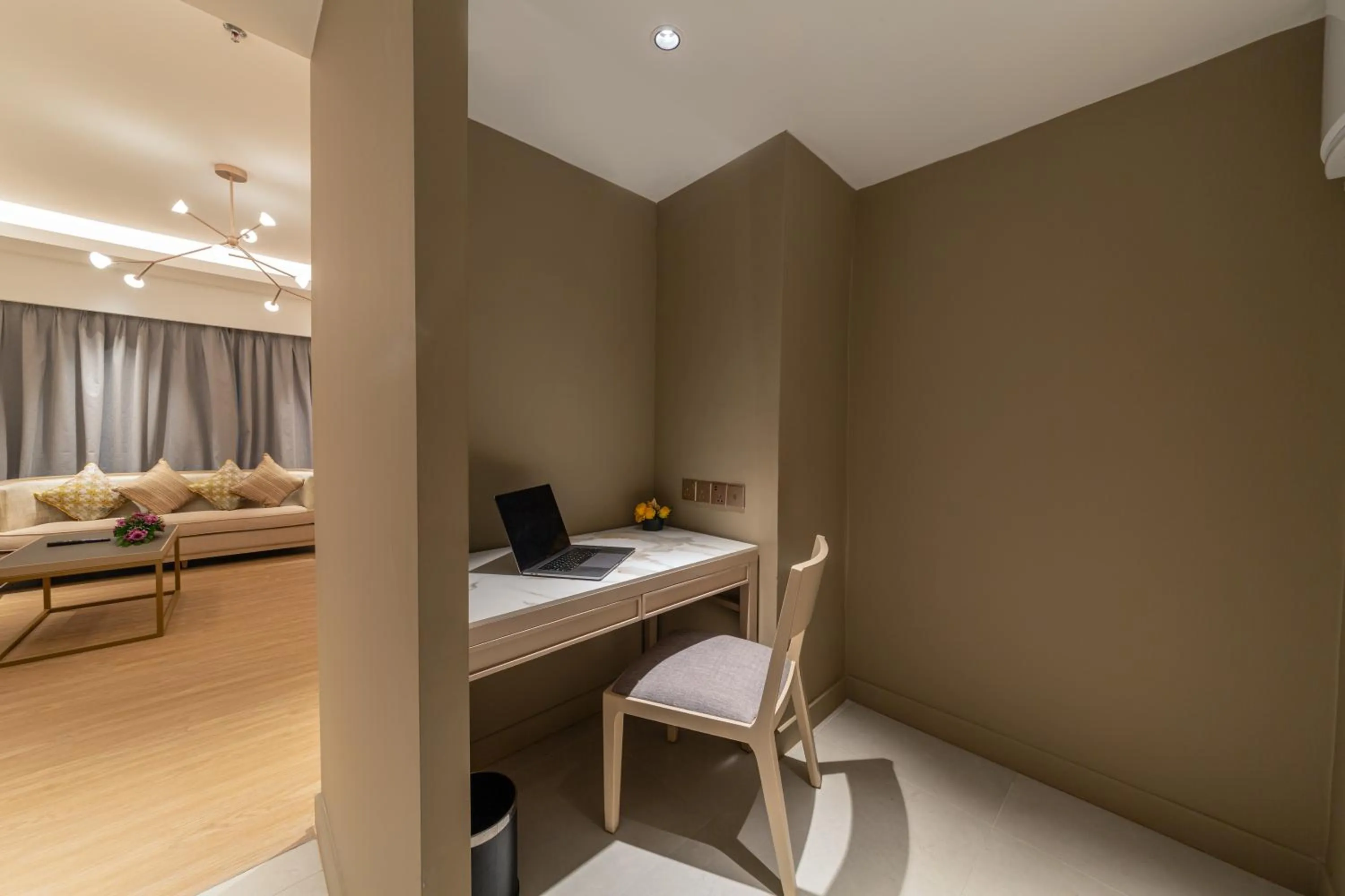 Seating area in Glenmarie Hotel and Golf Resort