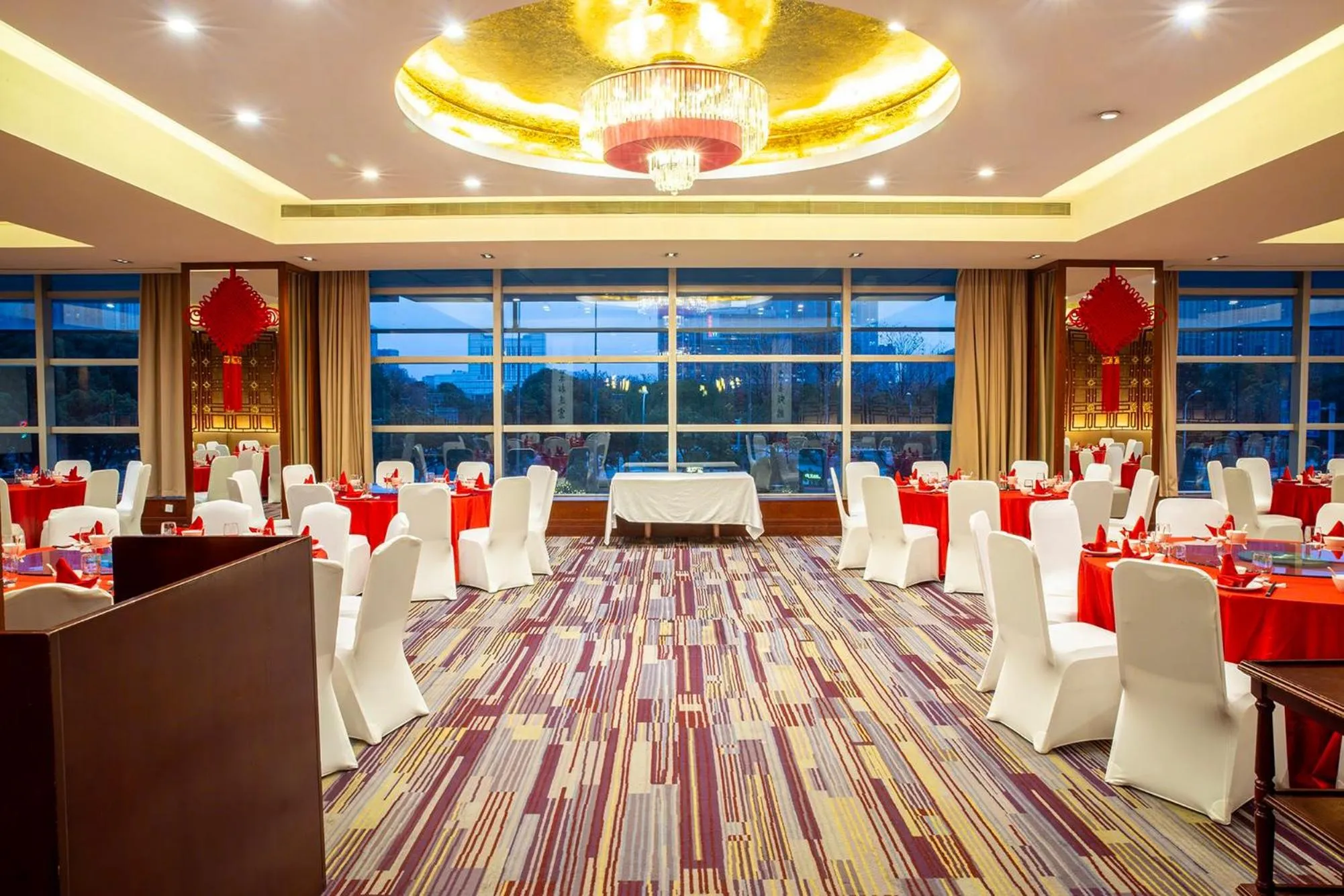 Restaurant/places to eat in Crowne Plaza Wuxi City Center