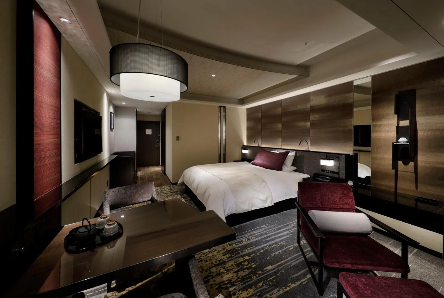 Photo of the whole room, Bed in Hotel Granvia Kyoto