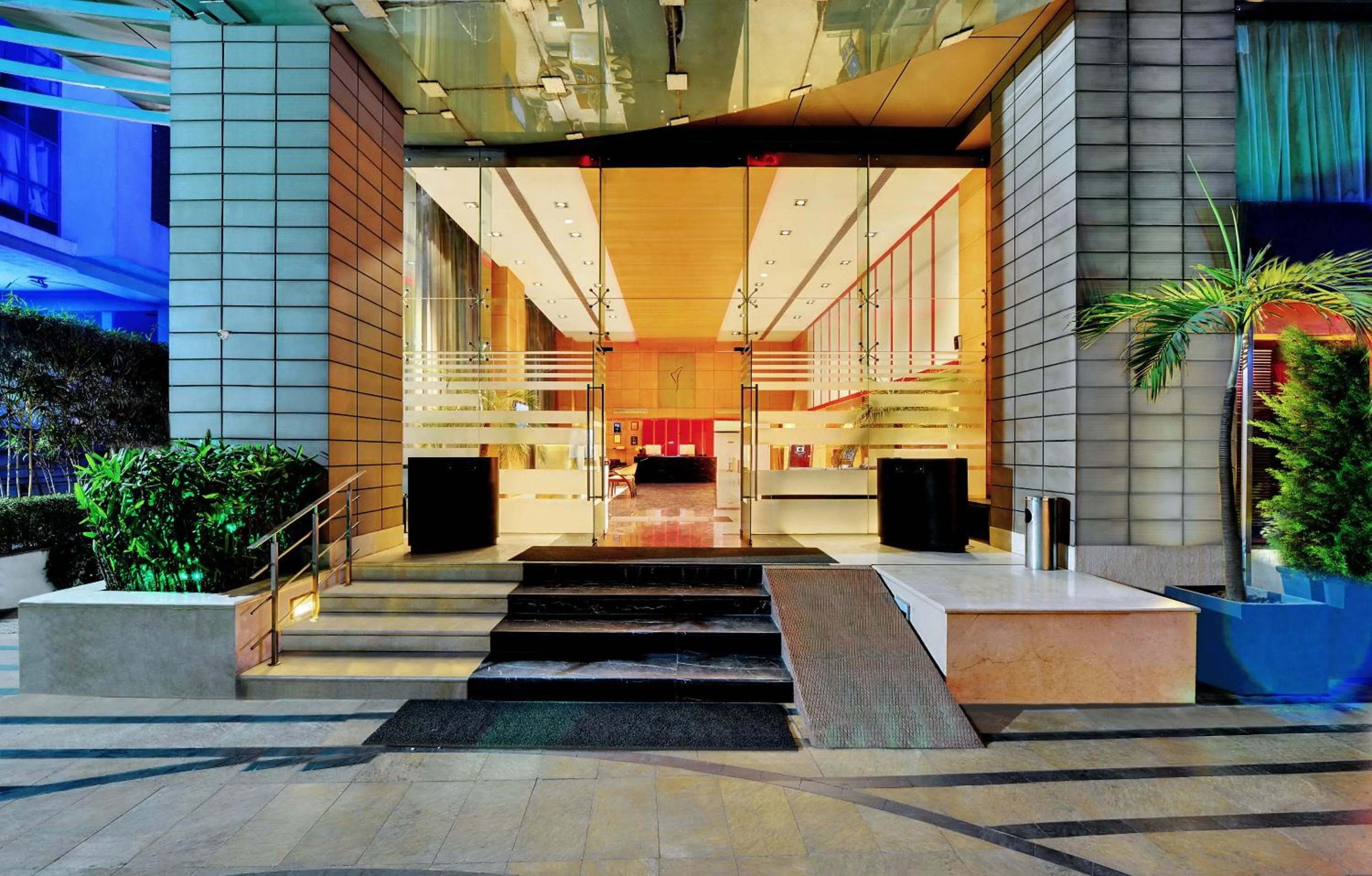 Facade/entrance in Iris The Business Hotel