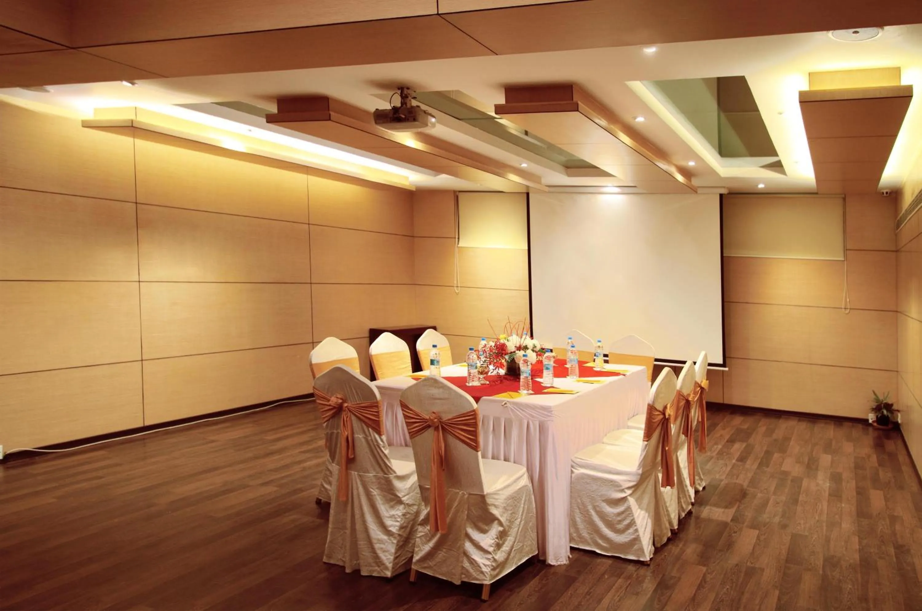 Banquet/Function facilities in Iris The Business Hotel