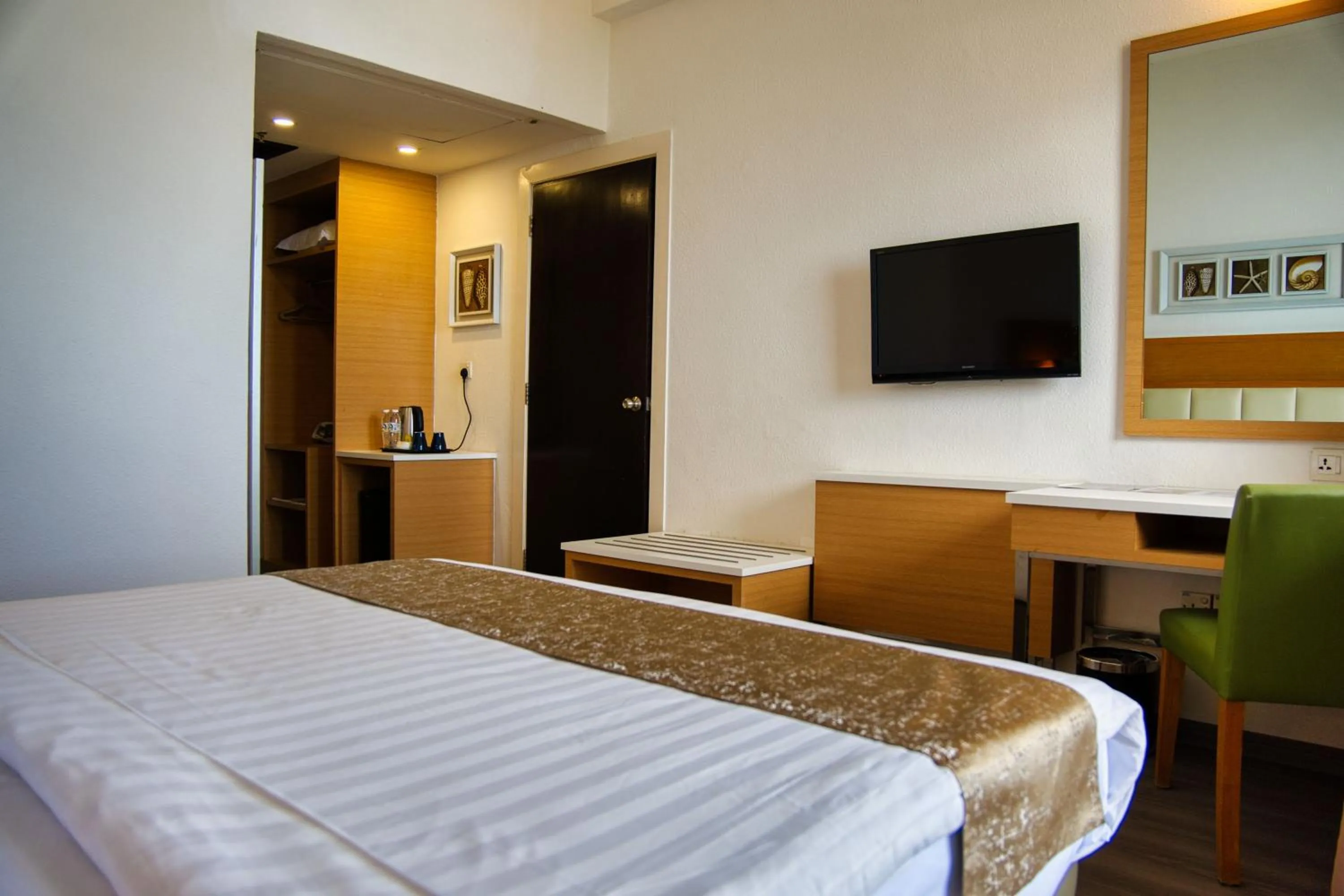 Bed in Hotel Sentral Seaview @ ​Beachfront
