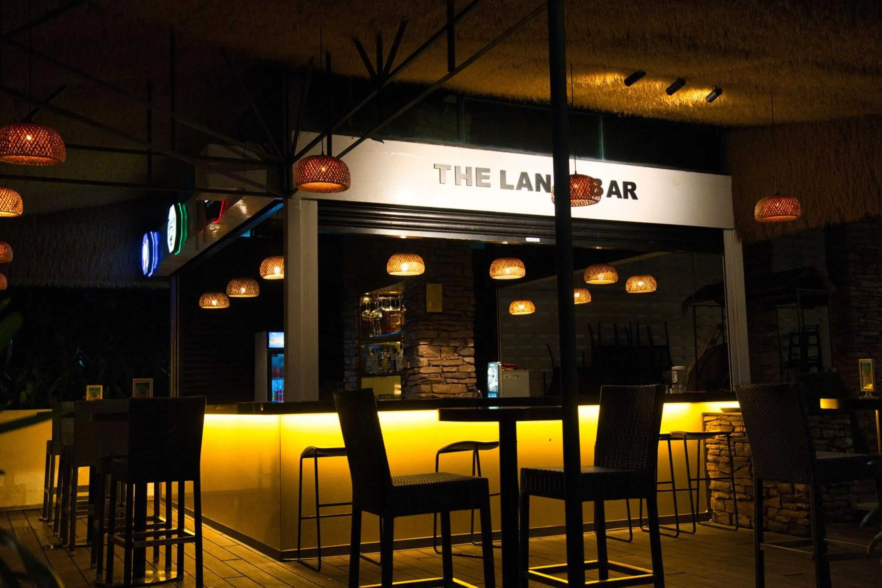 Lounge or bar in Hotel Sentral Seaview @ ​Beachfront