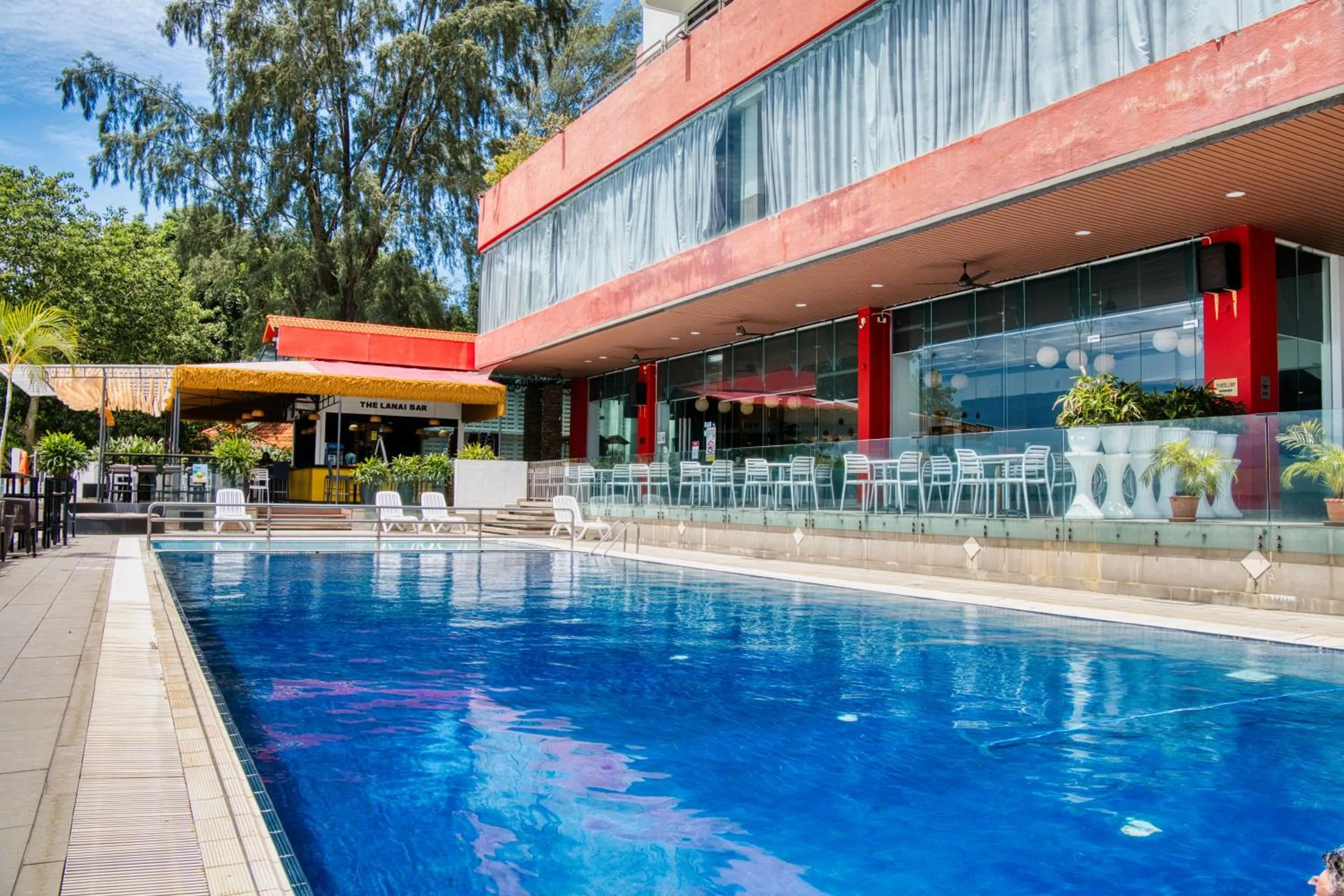 Swimming pool in Hotel Sentral Seaview @ ​Beachfront