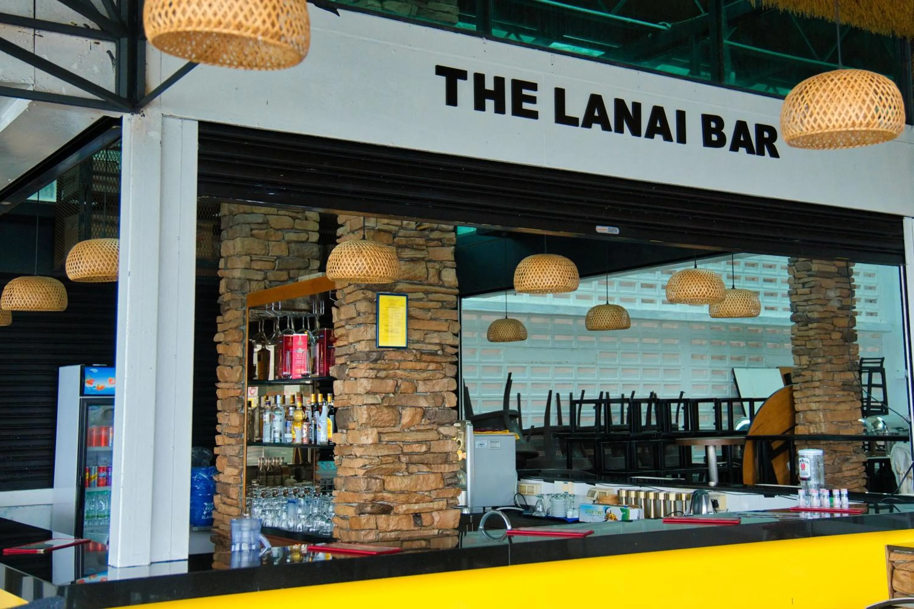 Lounge or bar in Hotel Sentral Seaview @ ​Beachfront