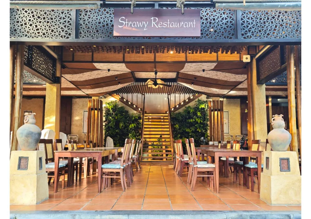 Restaurant/places to eat in Bamboo Village Beach Resort & Spa