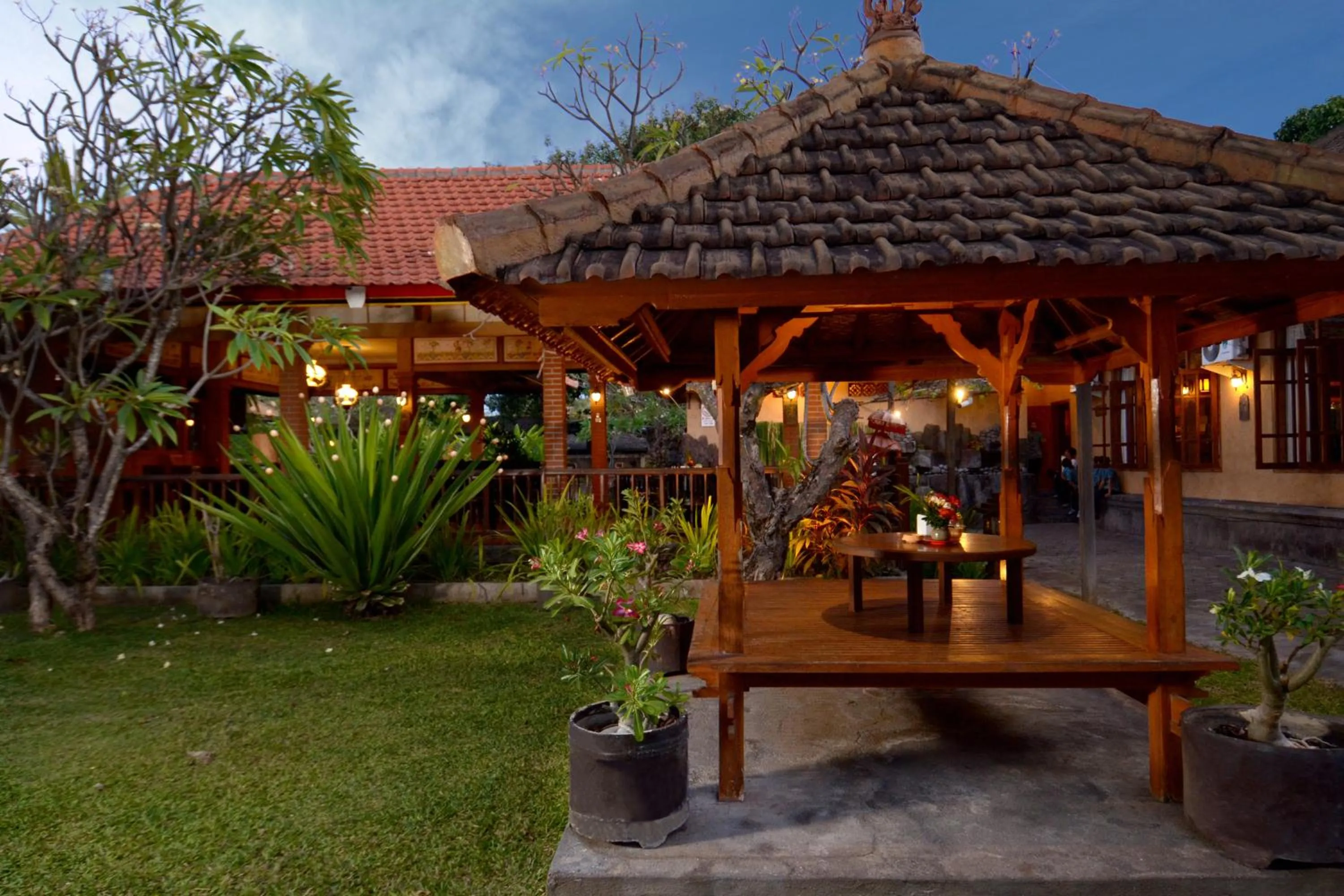Restaurant/places to eat in Banyualit Spa 'n Resort Lovina
