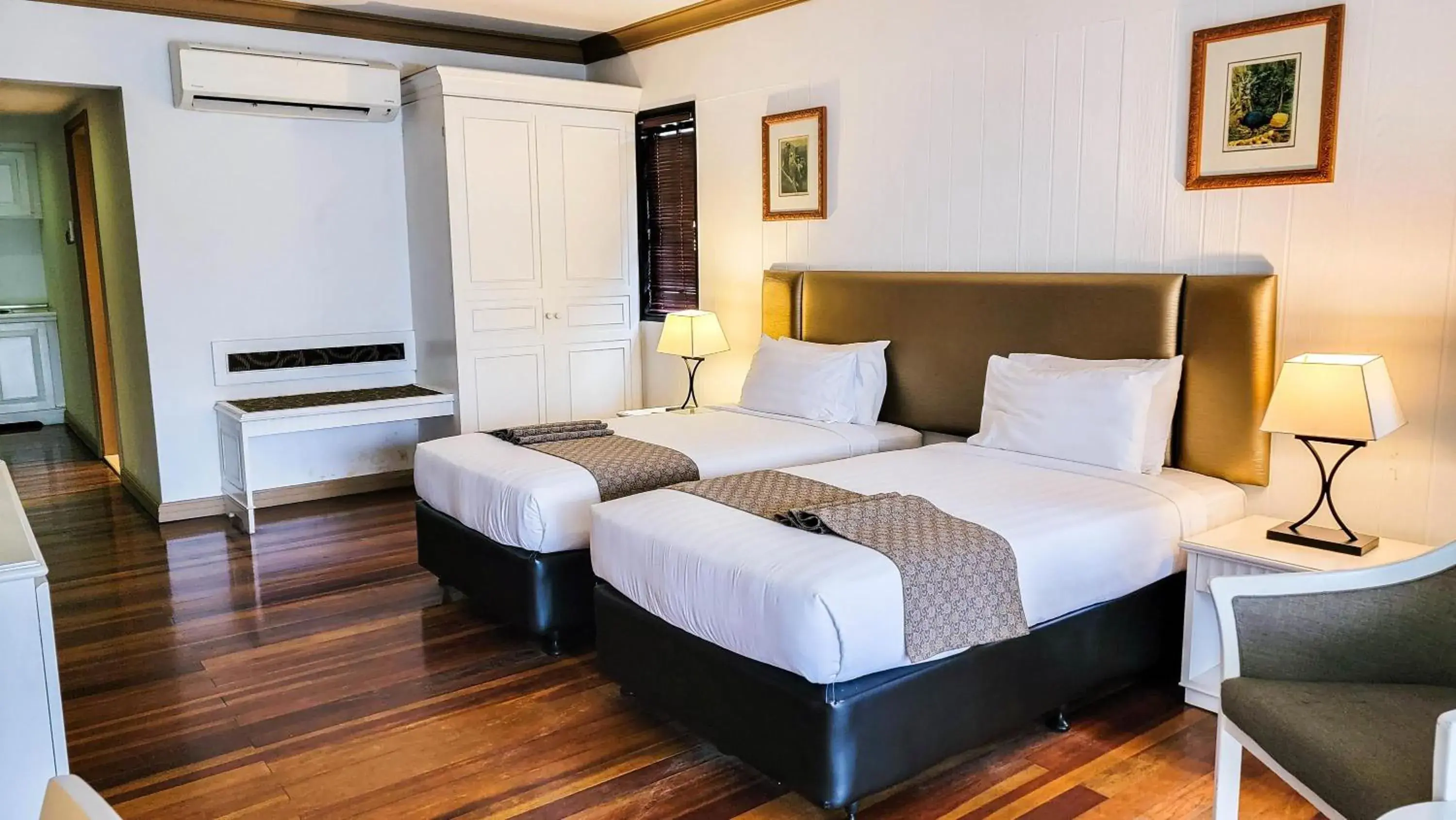 Villa Twin Room in Mines Beach Resort Hotel Villa Twin Room in Mines Beach Resort Hotel