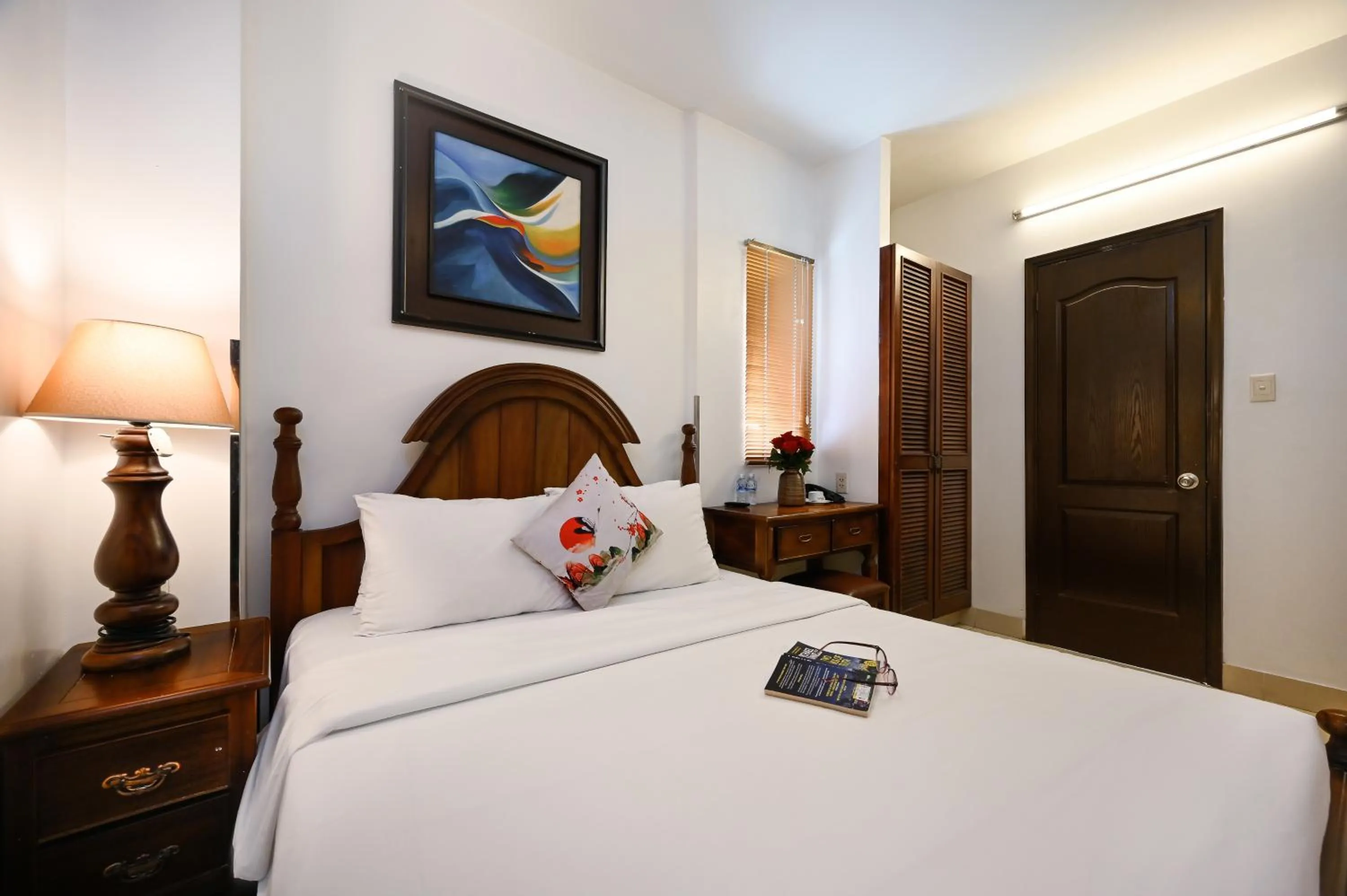 Bed in Halo Boutique Ben Thanh Hotel