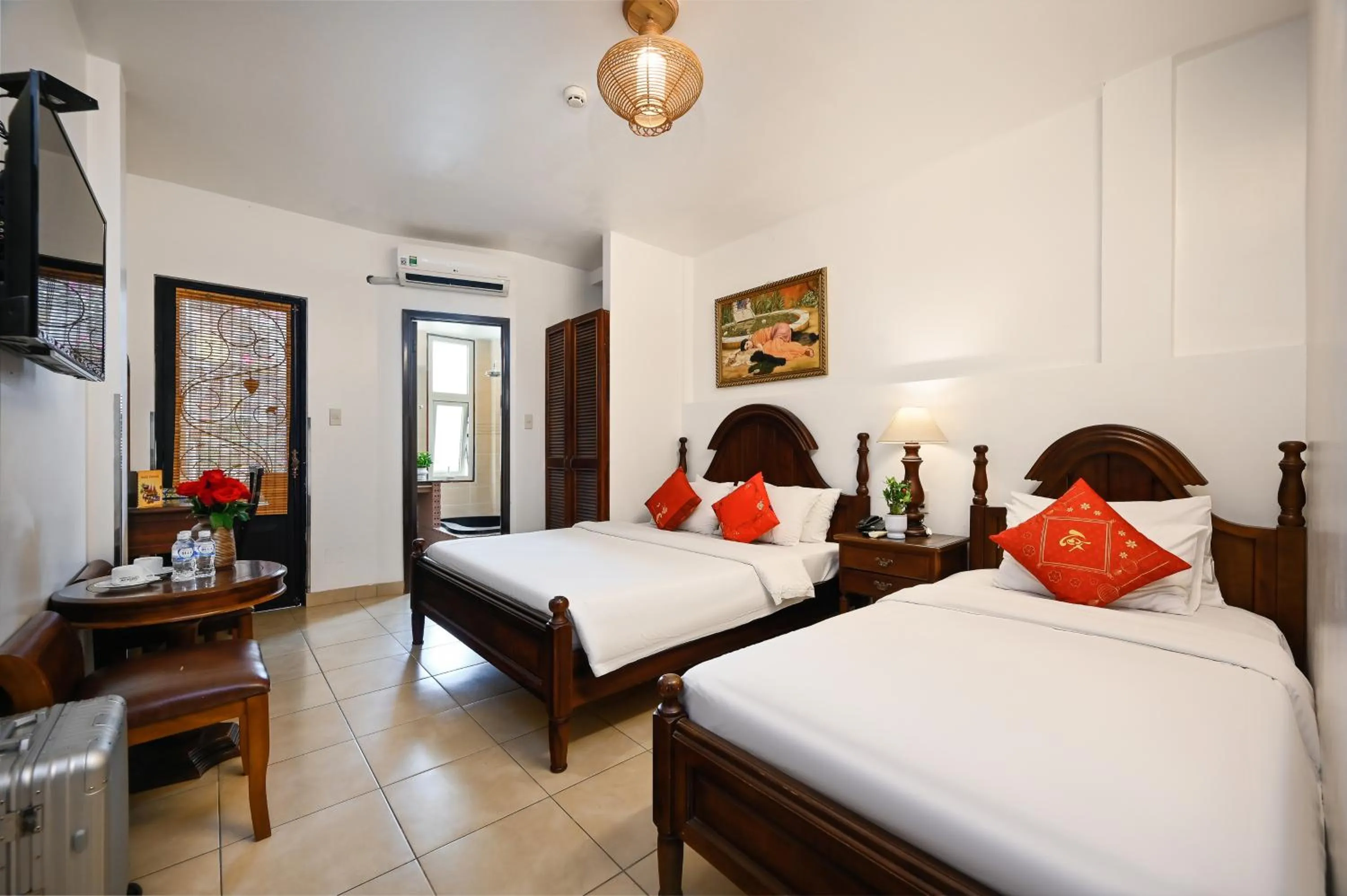 Bed in Halo Boutique Ben Thanh Hotel