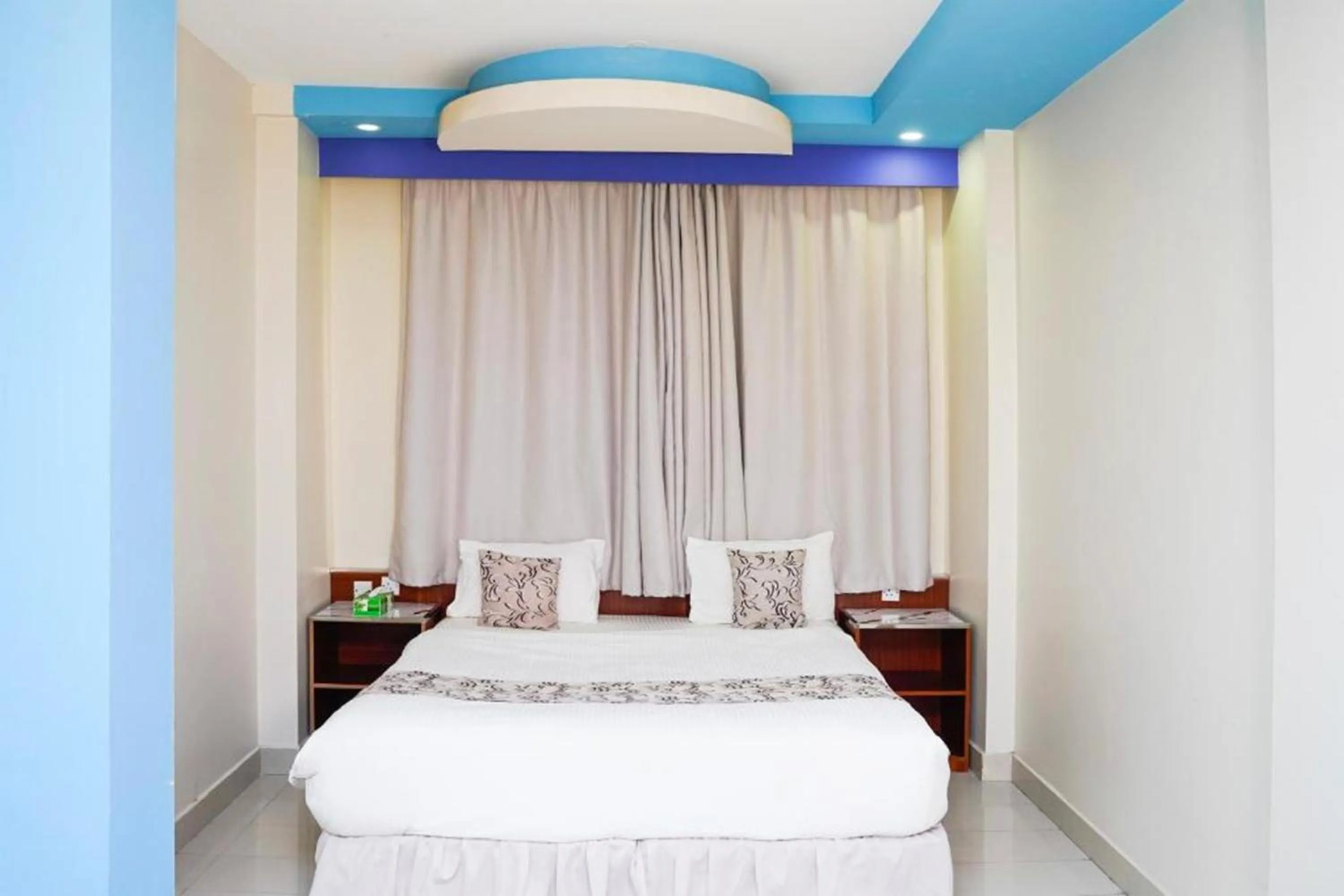 Photo of the whole room, Bed in Albayrahaa Hotel