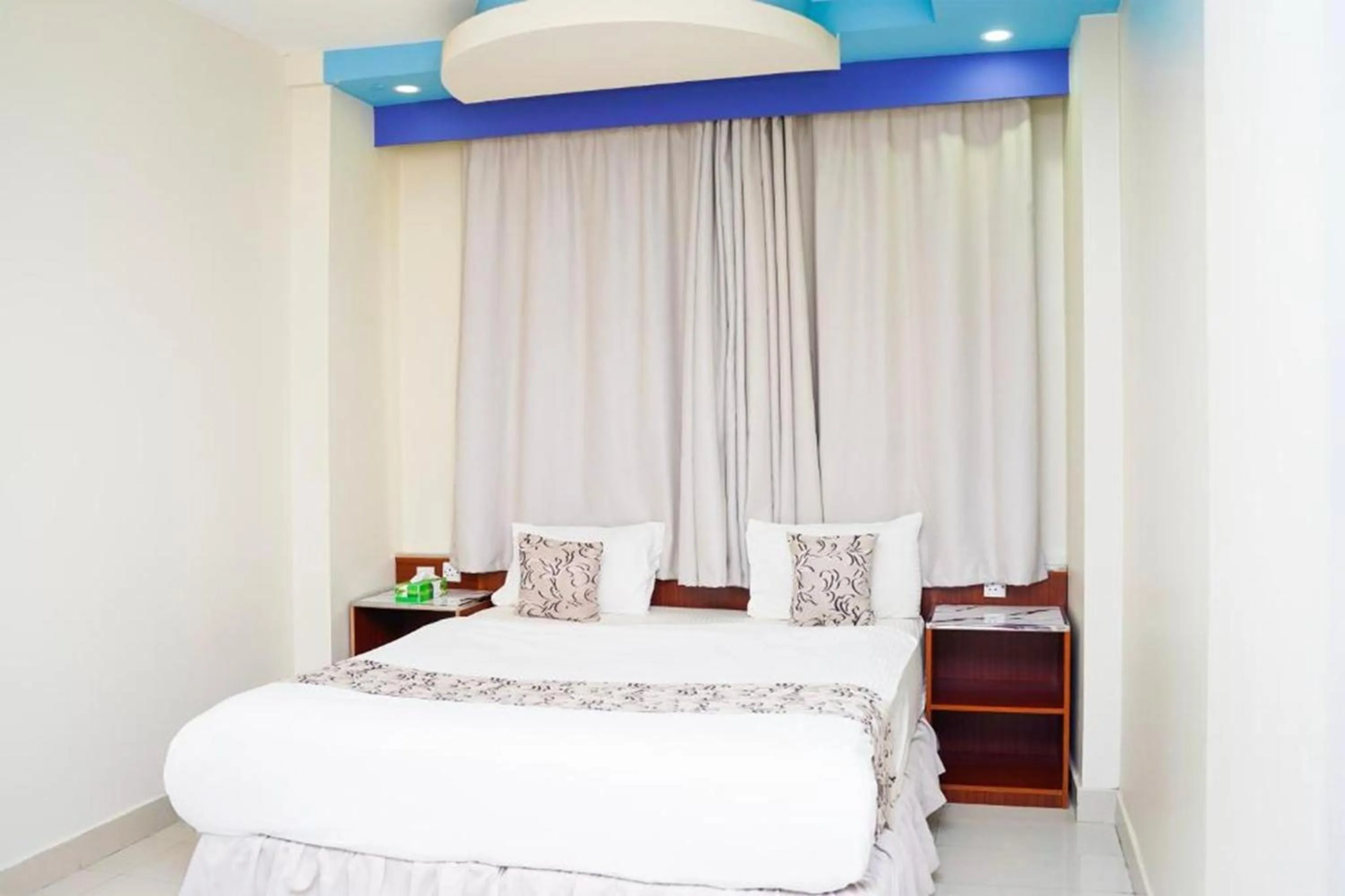 Photo of the whole room, Bed in Albayrahaa Hotel