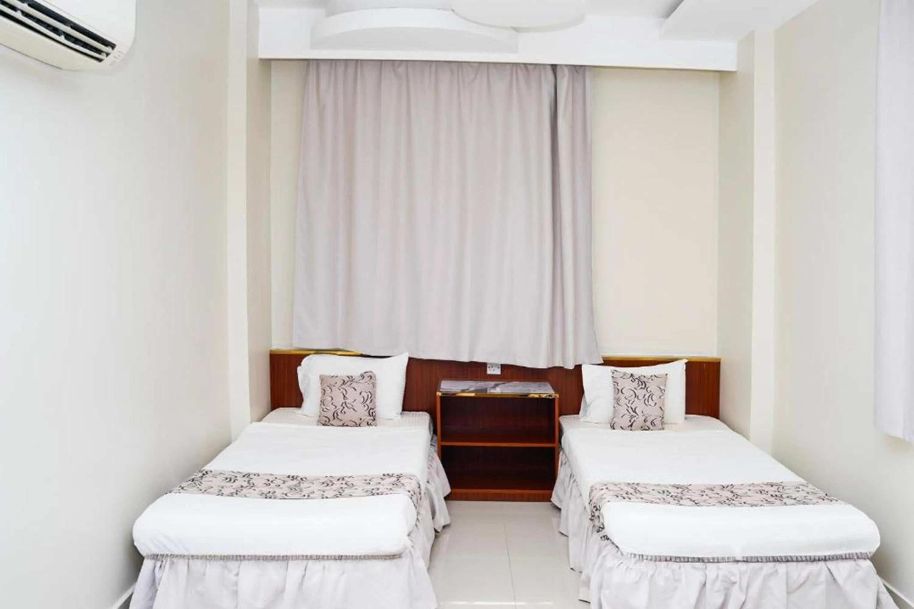 Photo of the whole room, Bed in Albayrahaa Hotel