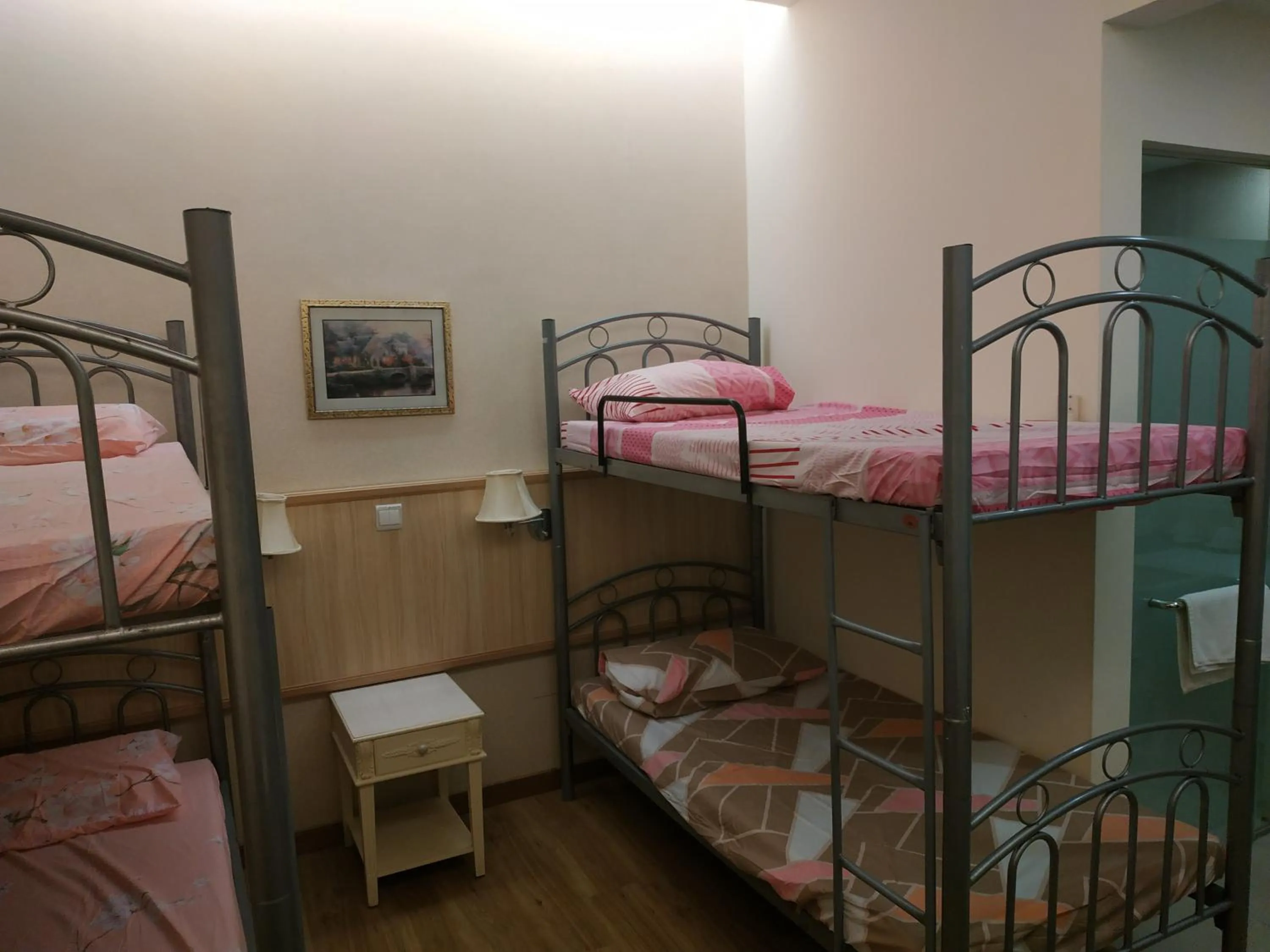 bunk bed, Bed in Jayleen 1918