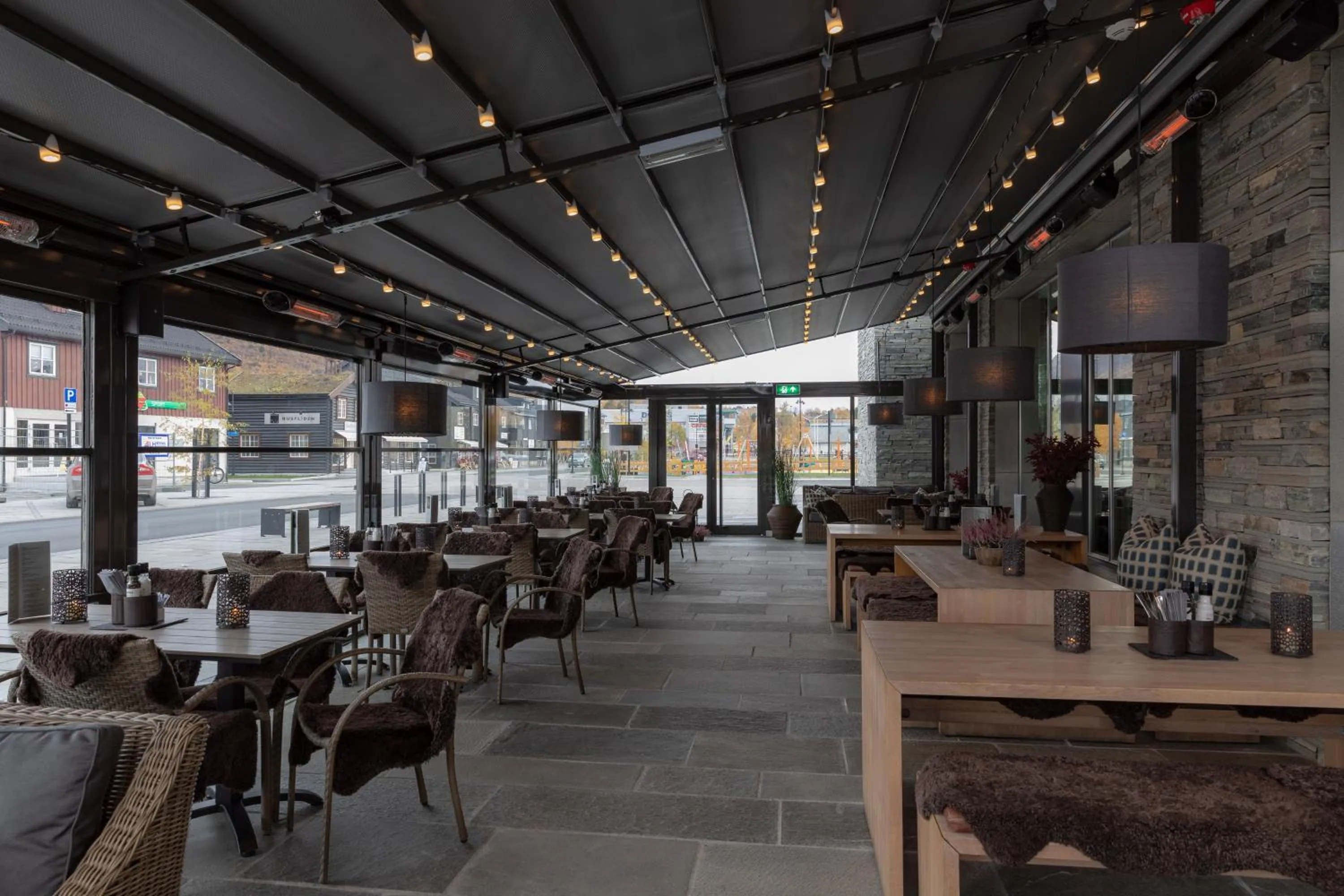 Restaurant/places to eat in Quality Hotel Skifer