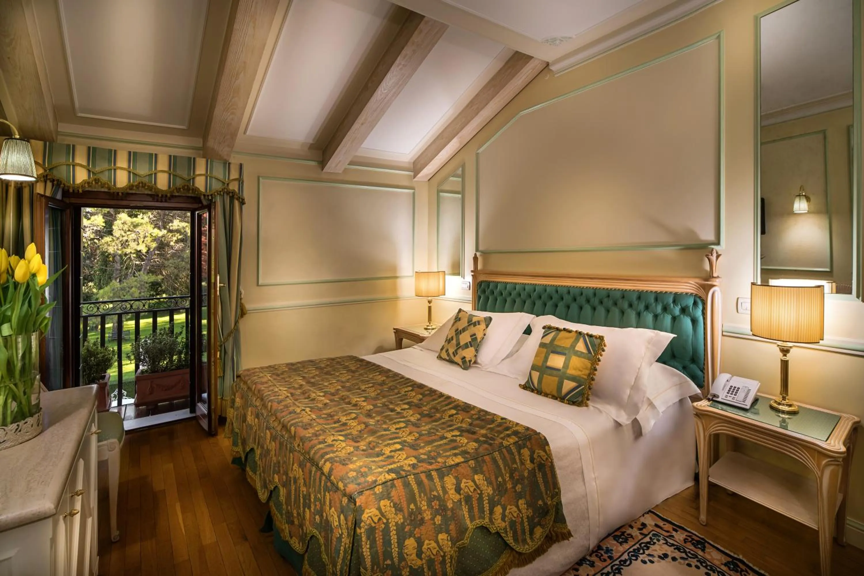 Balcony/Terrace, Bed in Villa Margherita