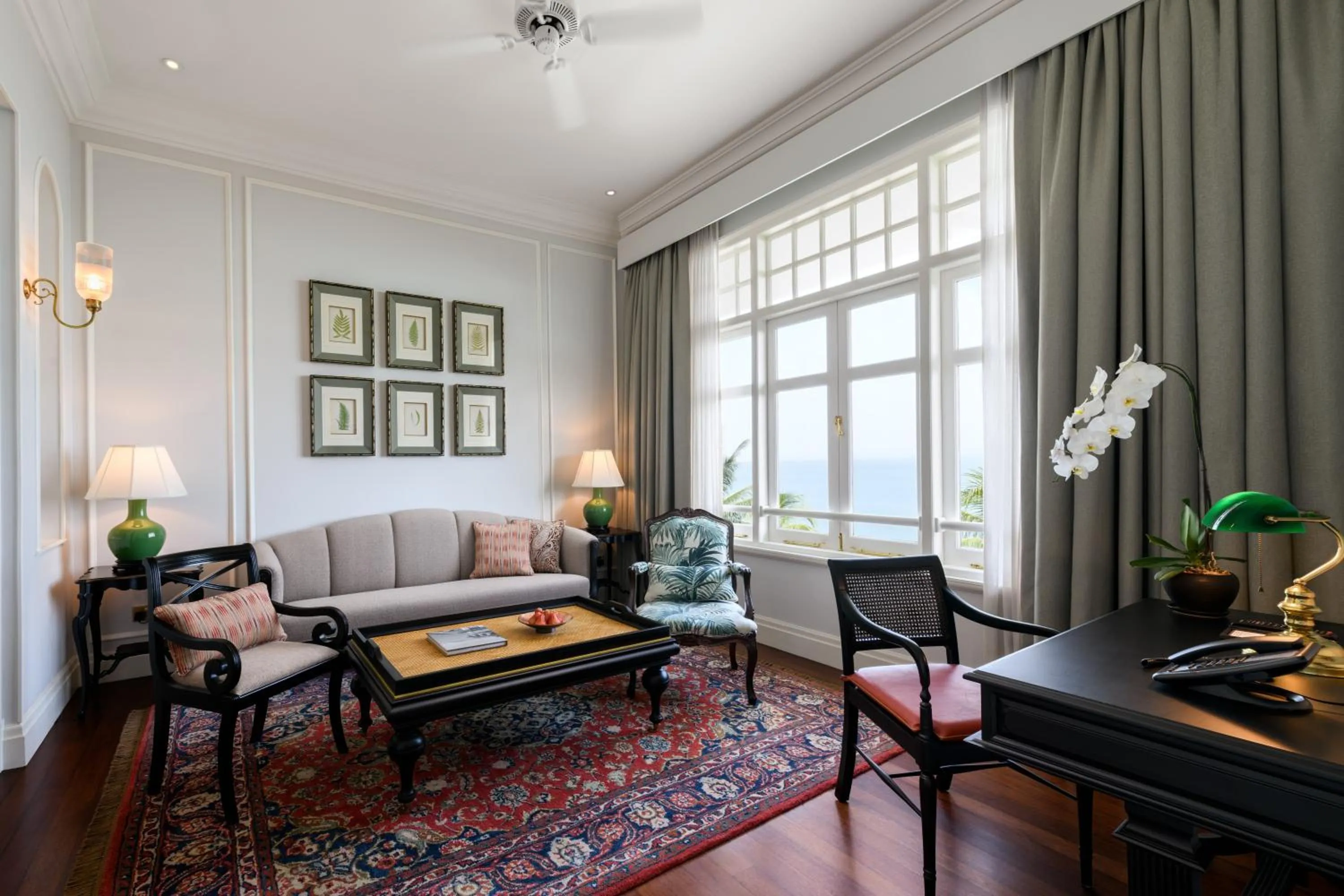 Living room in Eastern & Oriental Hotel