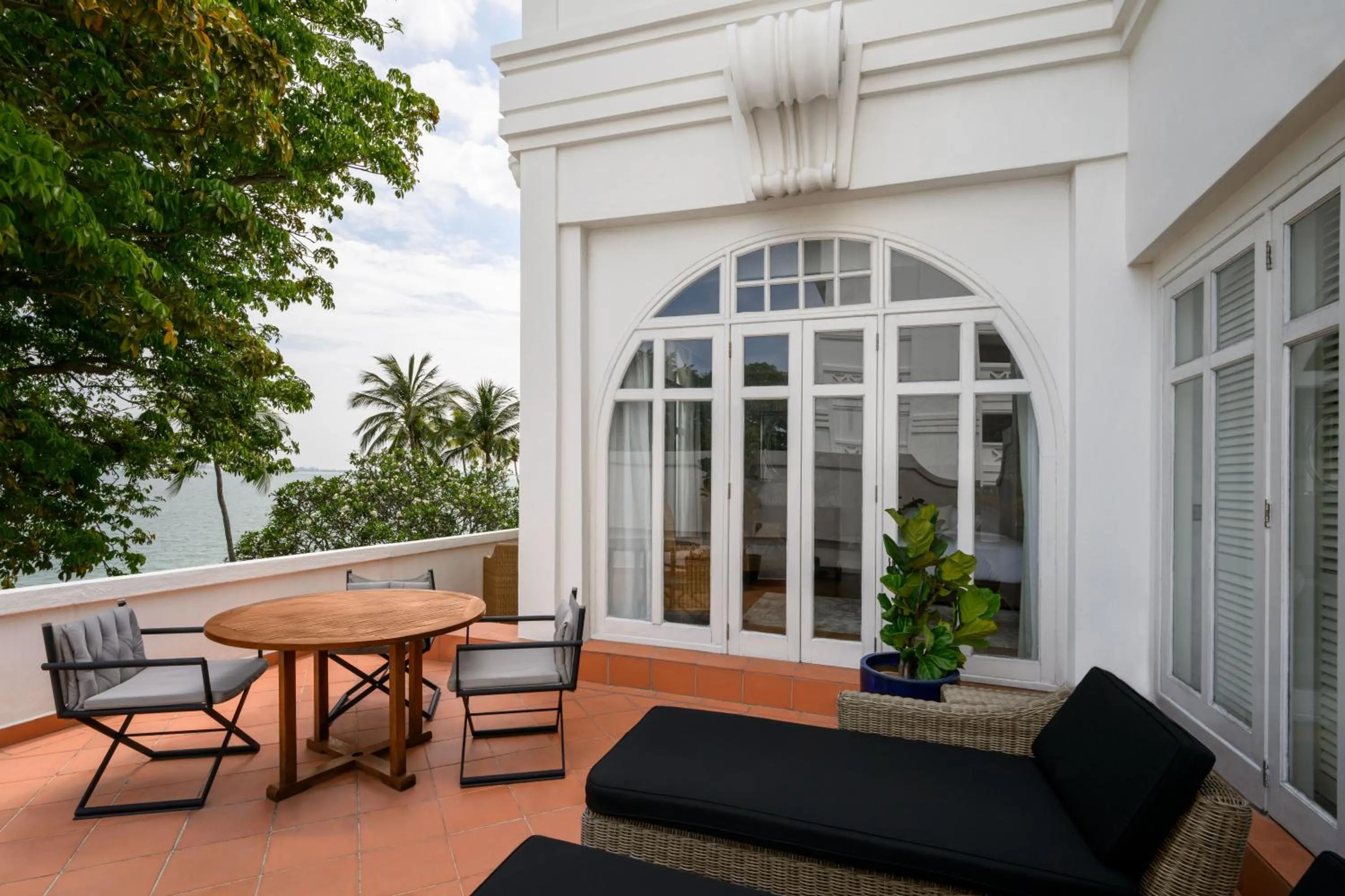 Balcony/Terrace in Eastern & Oriental Hotel