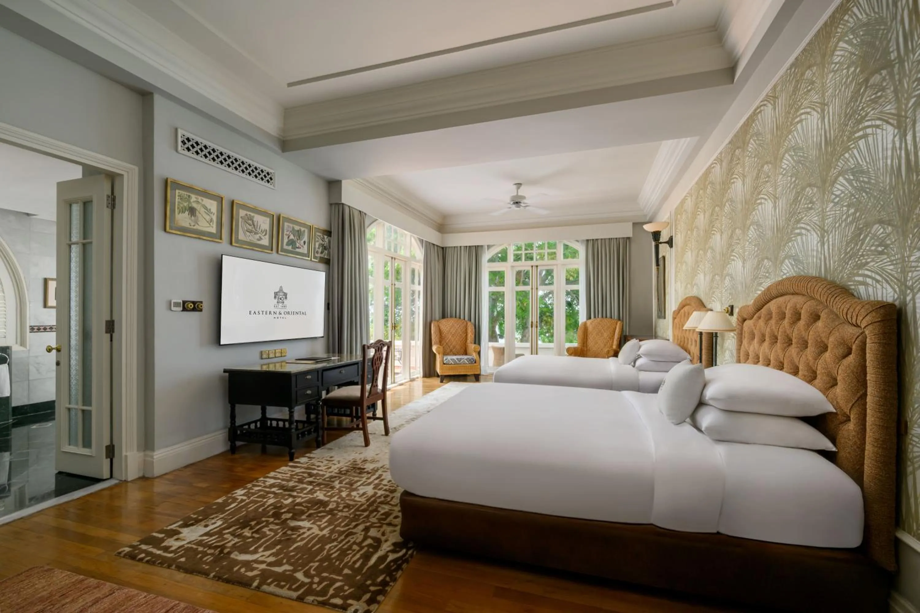 Bedroom, Bed in Eastern & Oriental Hotel