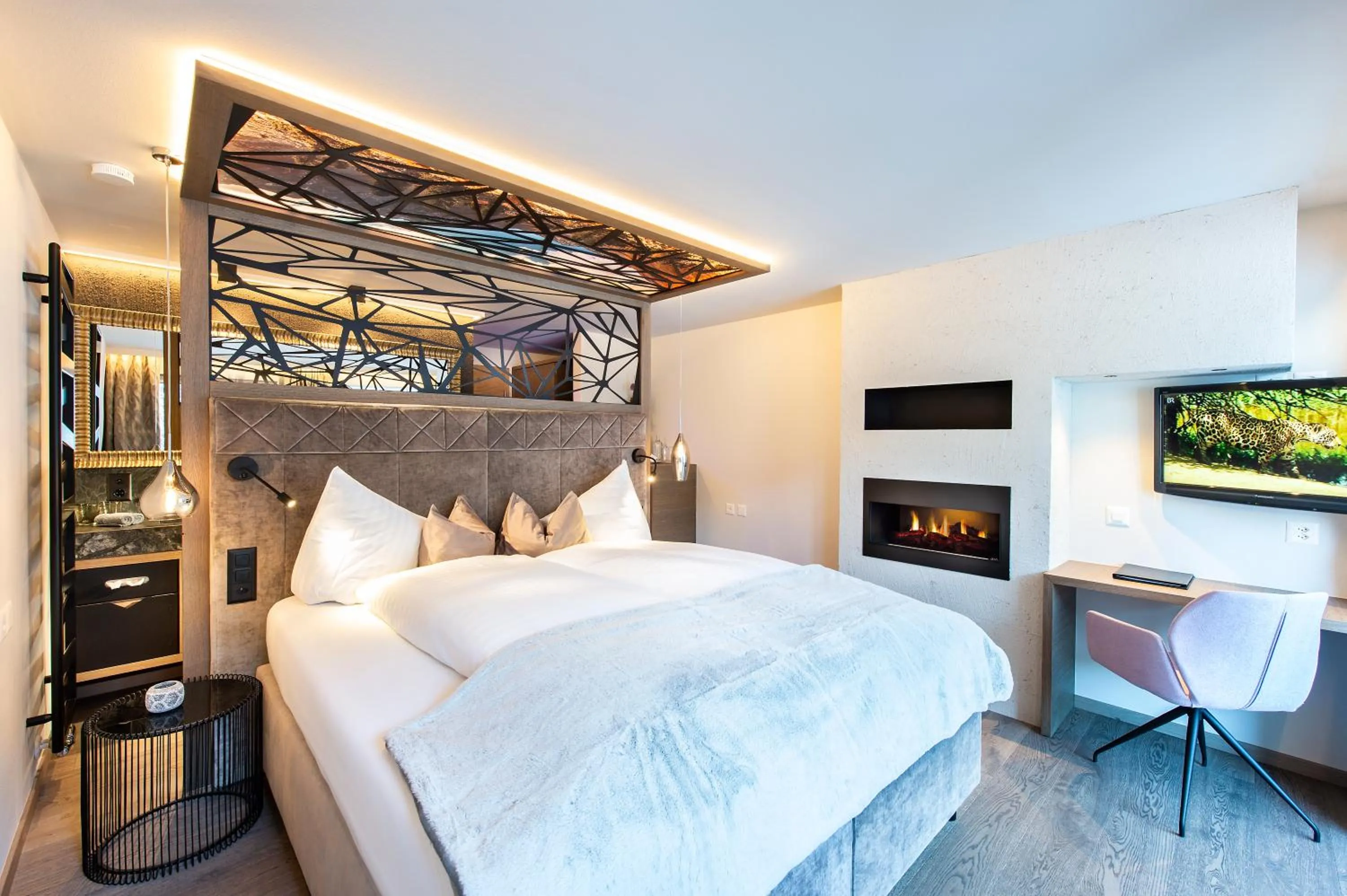 Photo of the whole room, Bed in LARET private Boutique Hotel - Adults only