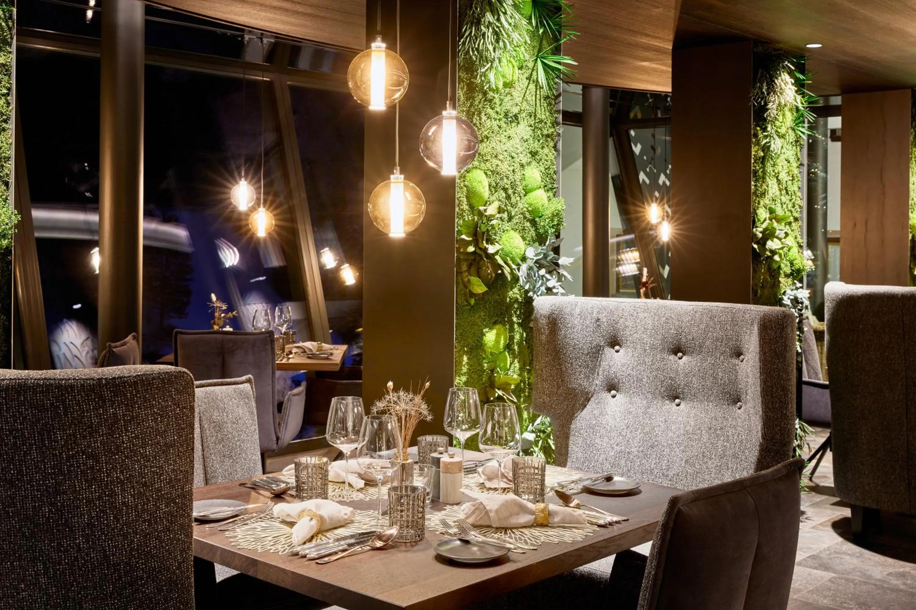 Restaurant/places to eat in LARET private Boutique Hotel - Adults only