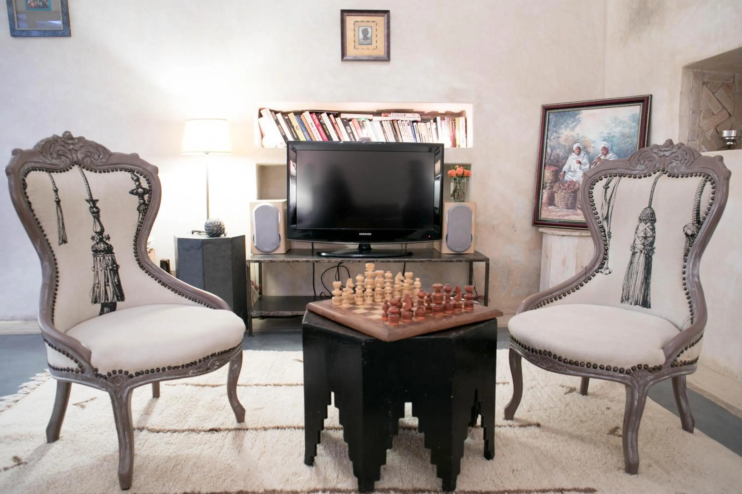 Communal lounge/ TV room in Riad Dar More