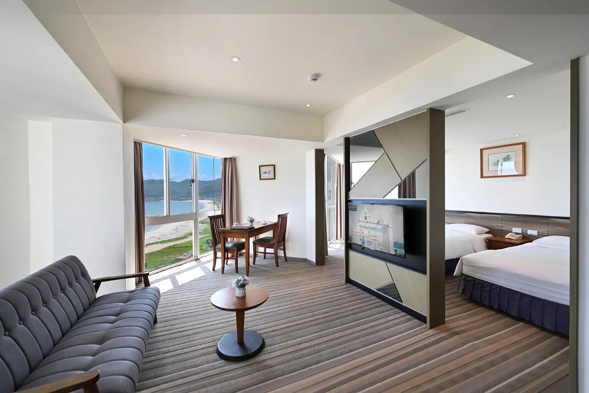 Standard Double Room with Sea View in CT Green Bay Hot-Spring Hotel Standard Double Room with Sea View in CT Green Bay Hot-Spring Hotel