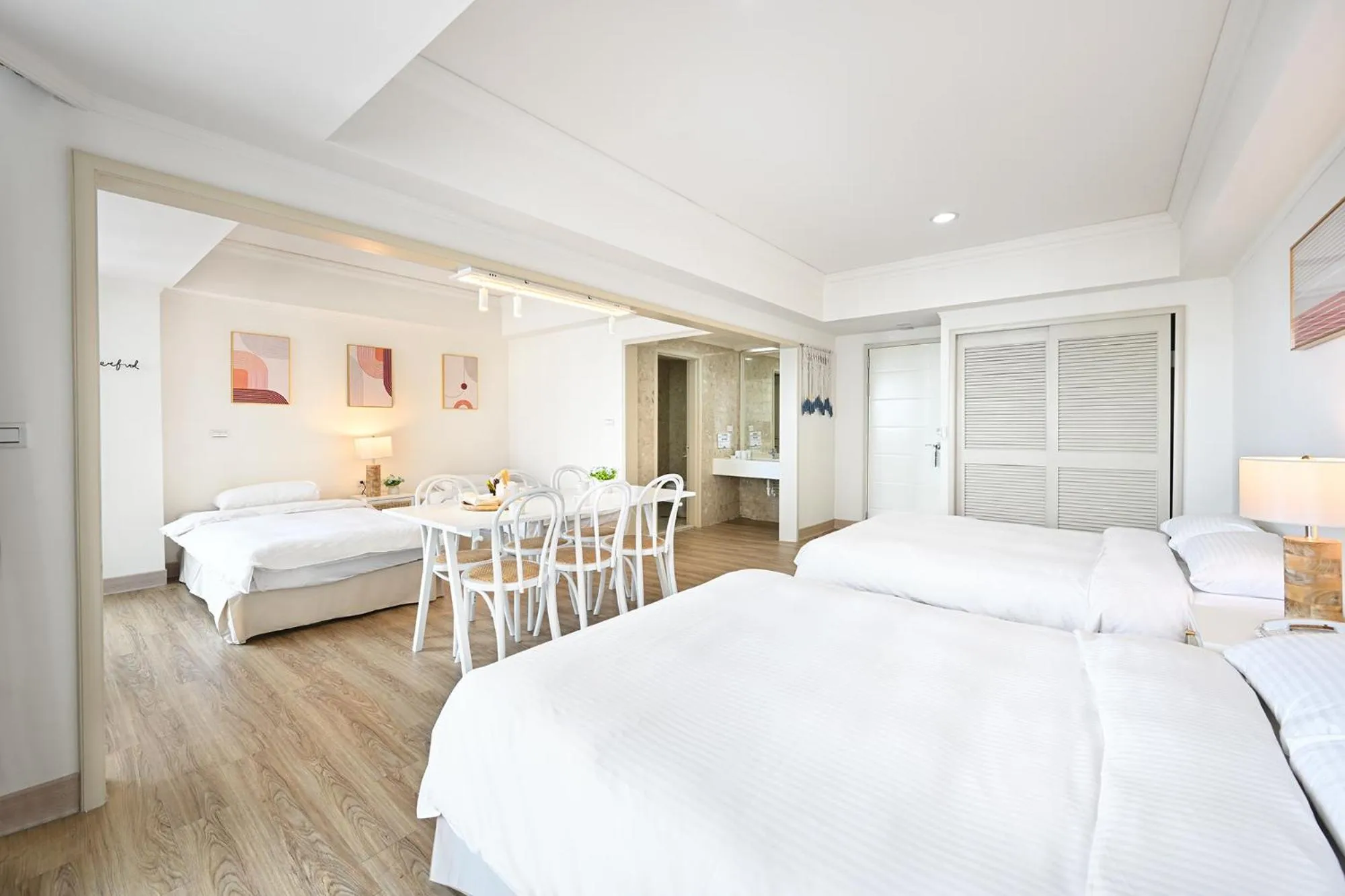 Bed in CT Green Bay Hot-Spring Hotel