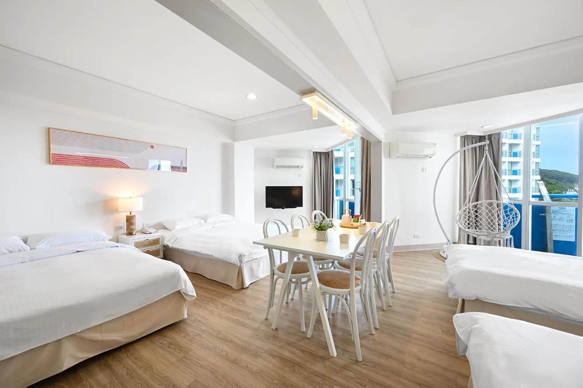 Quadruple Room in CT Green Bay Hot-Spring Hotel Quadruple Room in CT Green Bay Hot-Spring Hotel