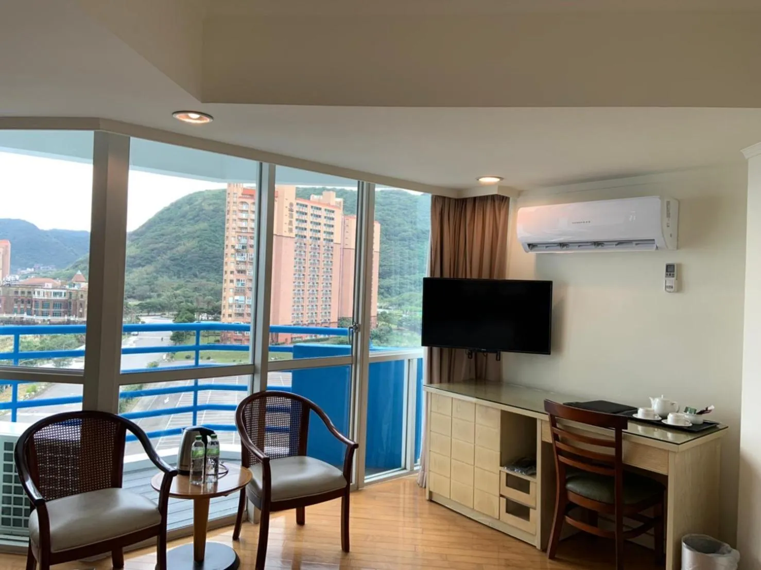 Natural landscape in CT Green Bay Hot-Spring Hotel