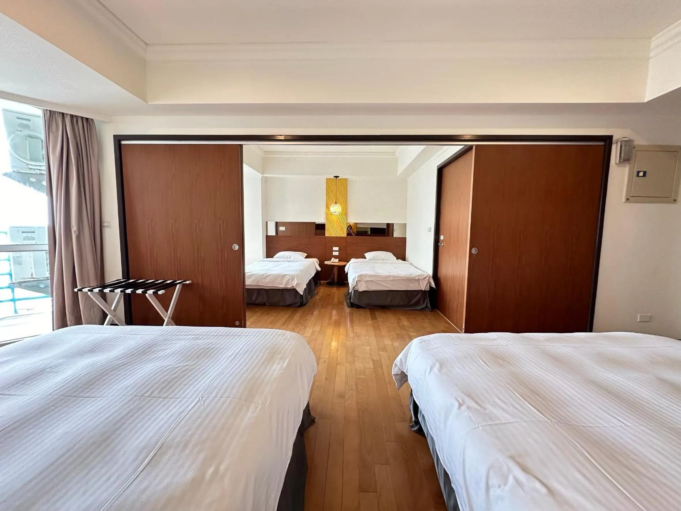 Bed in CT Green Bay Hot-Spring Hotel